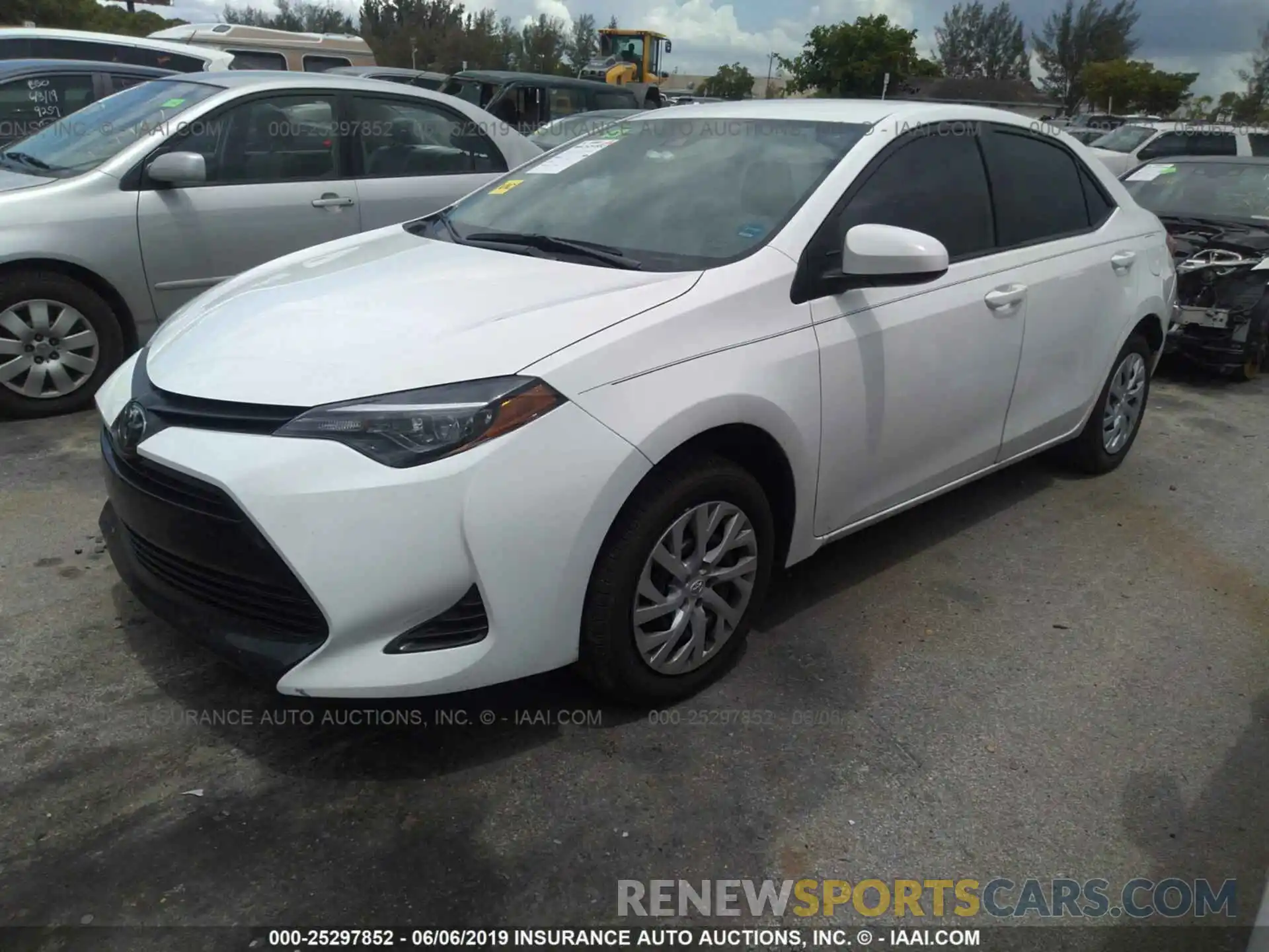 2 Photograph of a damaged car 5YFBURHE3KP932915 TOYOTA COROLLA 2019