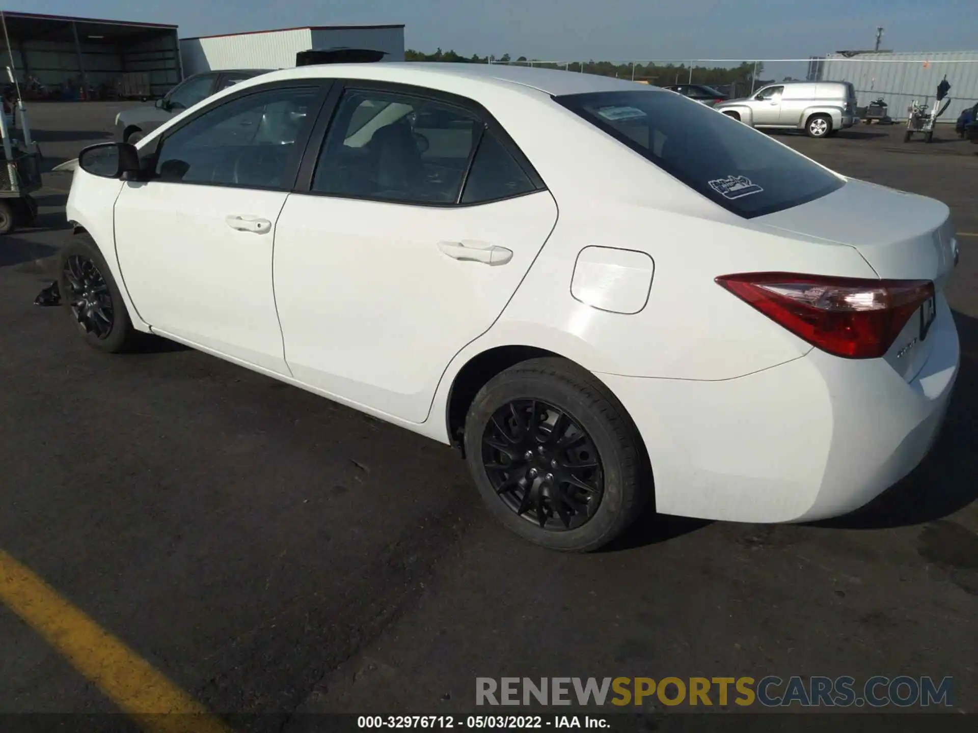 3 Photograph of a damaged car 5YFBURHE3KP932977 TOYOTA COROLLA 2019