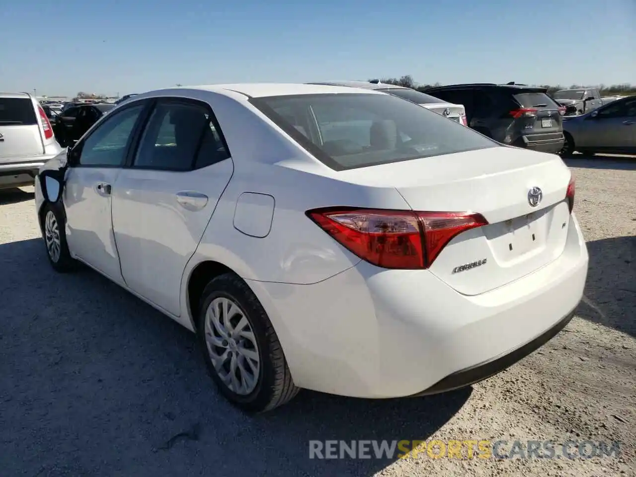 3 Photograph of a damaged car 5YFBURHE3KP933045 TOYOTA COROLLA 2019