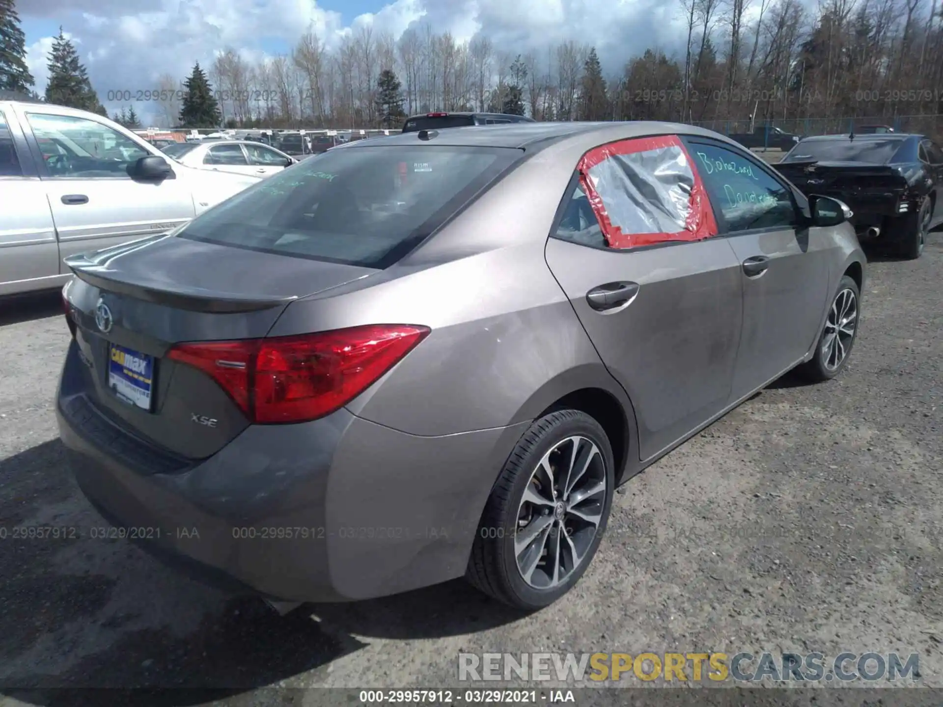 4 Photograph of a damaged car 5YFBURHE3KP933076 TOYOTA COROLLA 2019