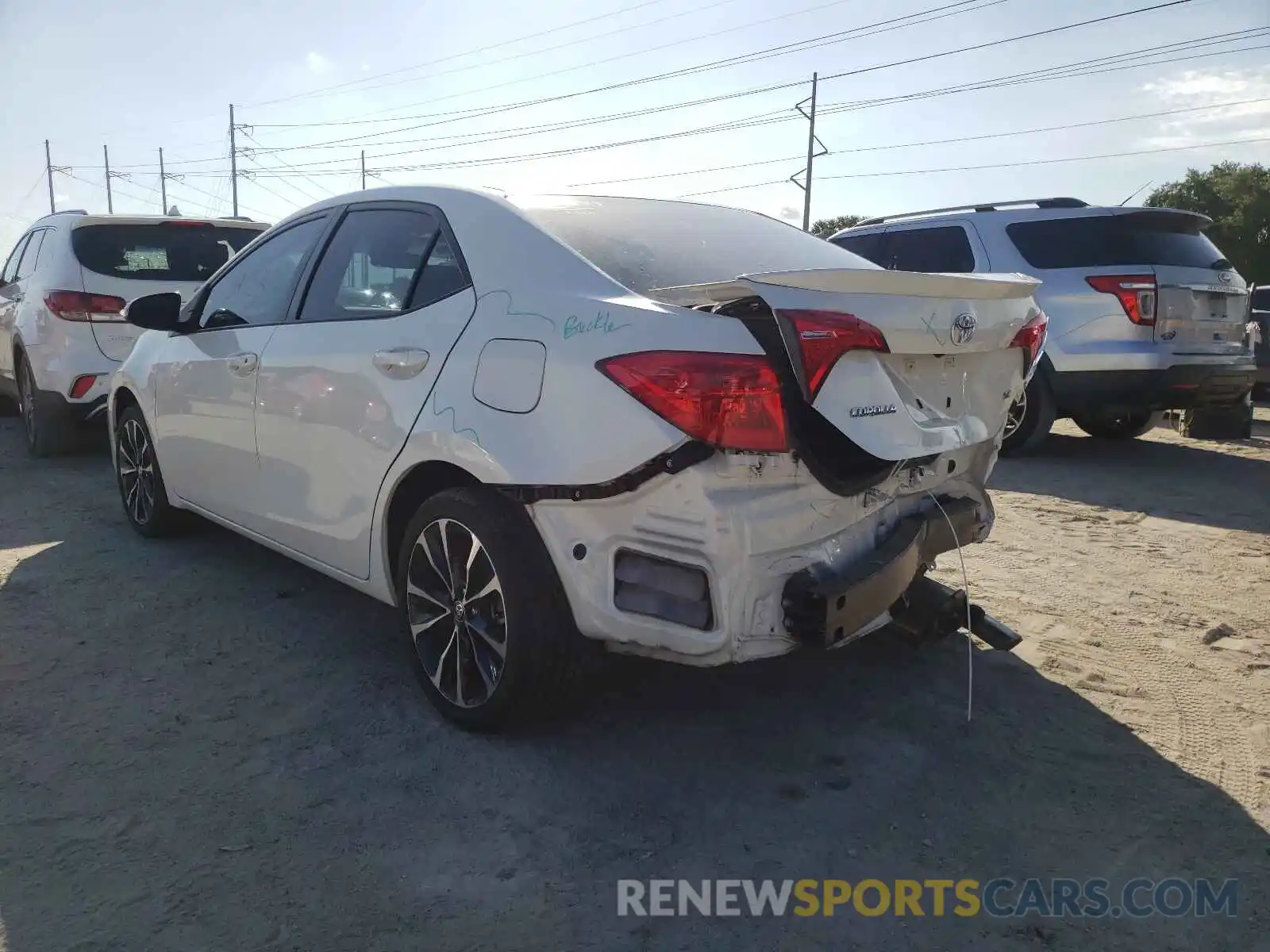 3 Photograph of a damaged car 5YFBURHE3KP933093 TOYOTA COROLLA 2019