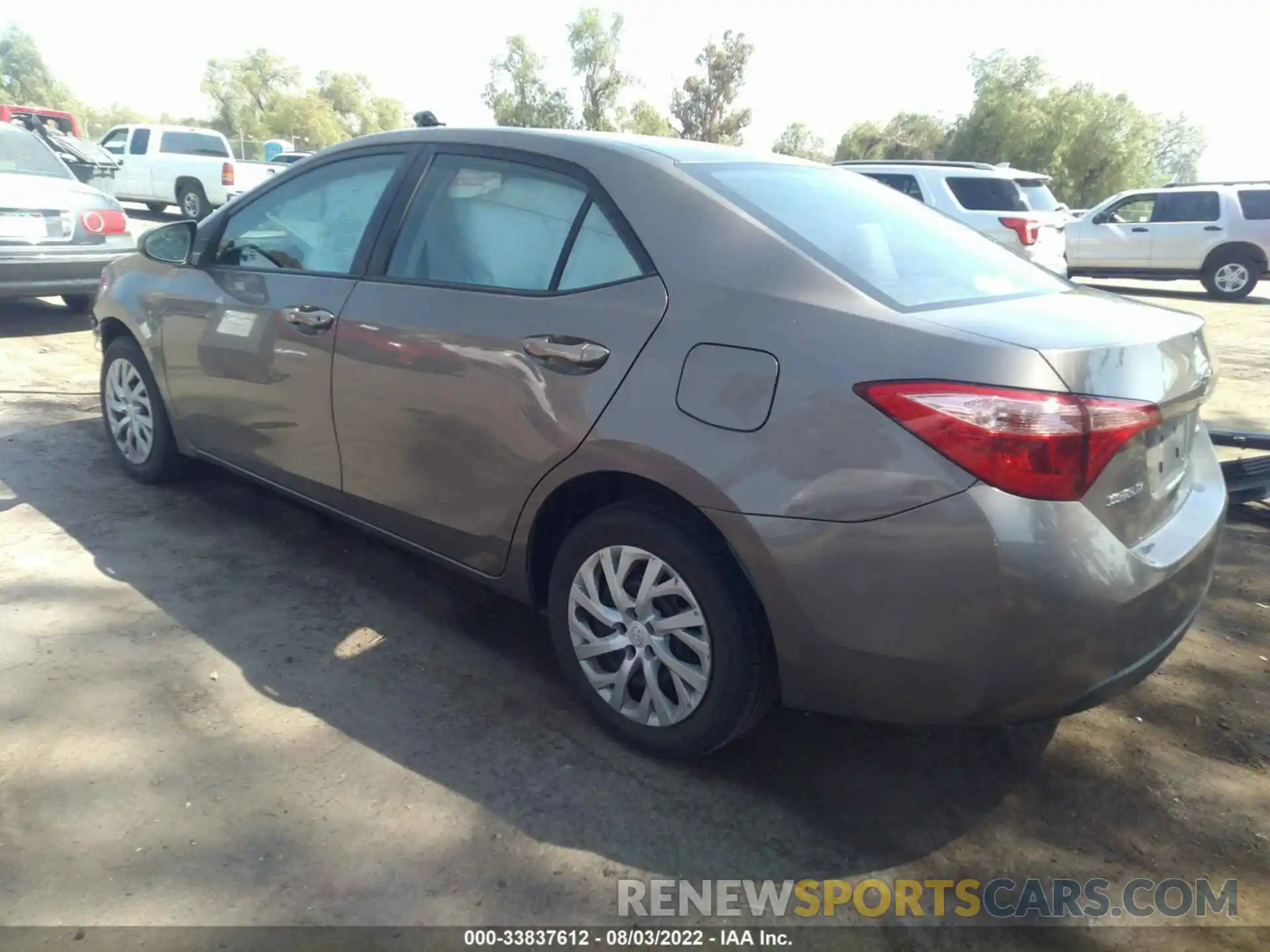 3 Photograph of a damaged car 5YFBURHE3KP933210 TOYOTA COROLLA 2019