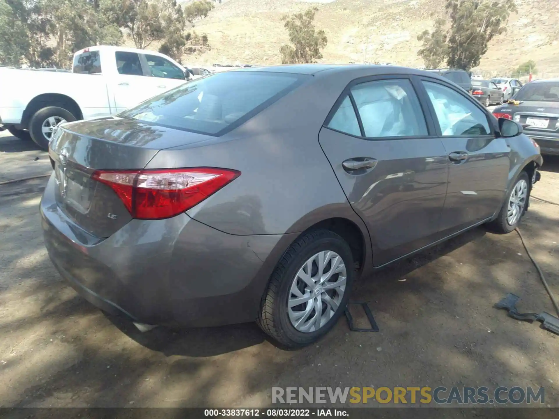 4 Photograph of a damaged car 5YFBURHE3KP933210 TOYOTA COROLLA 2019