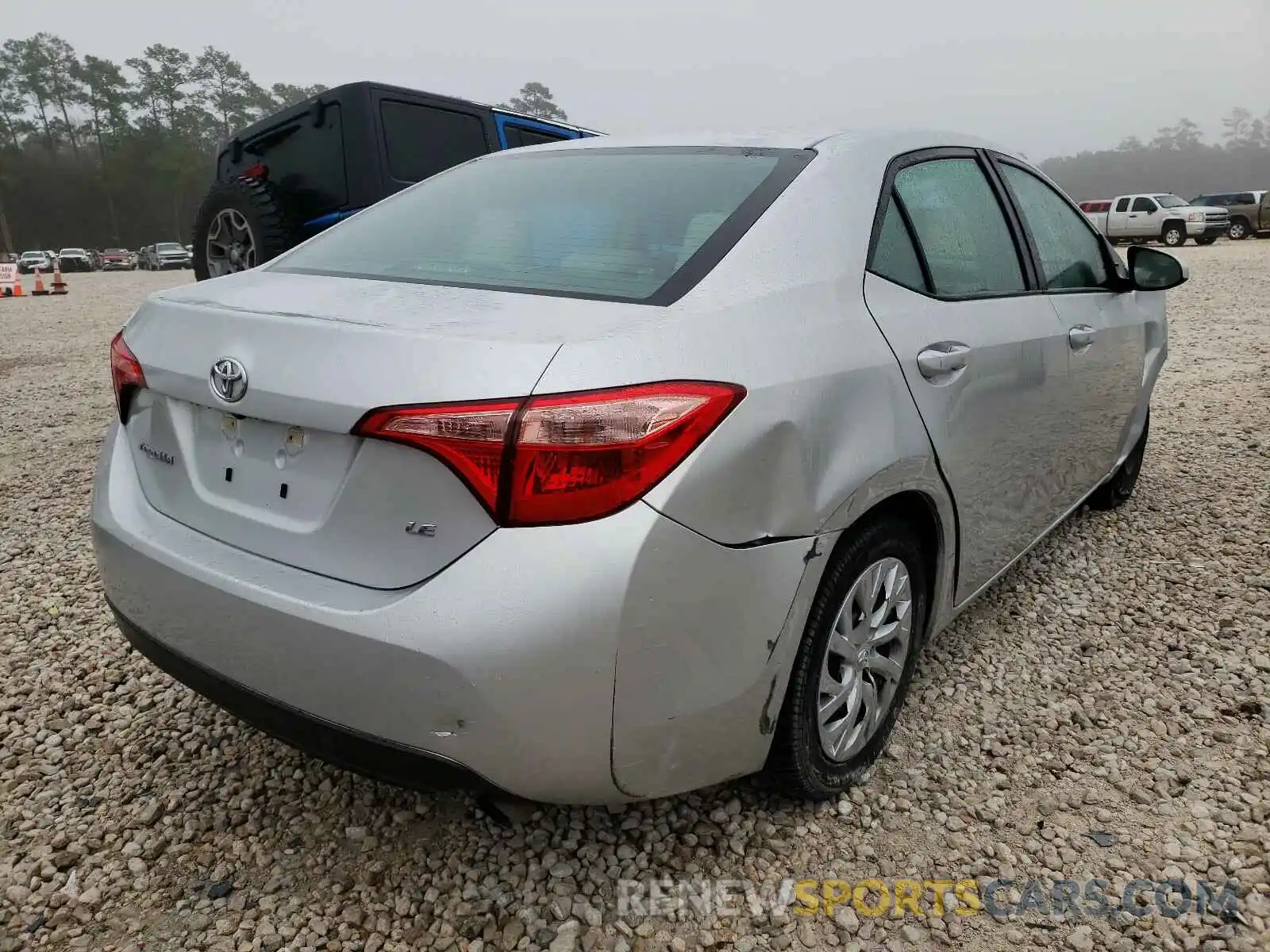 4 Photograph of a damaged car 5YFBURHE3KP933305 TOYOTA COROLLA 2019