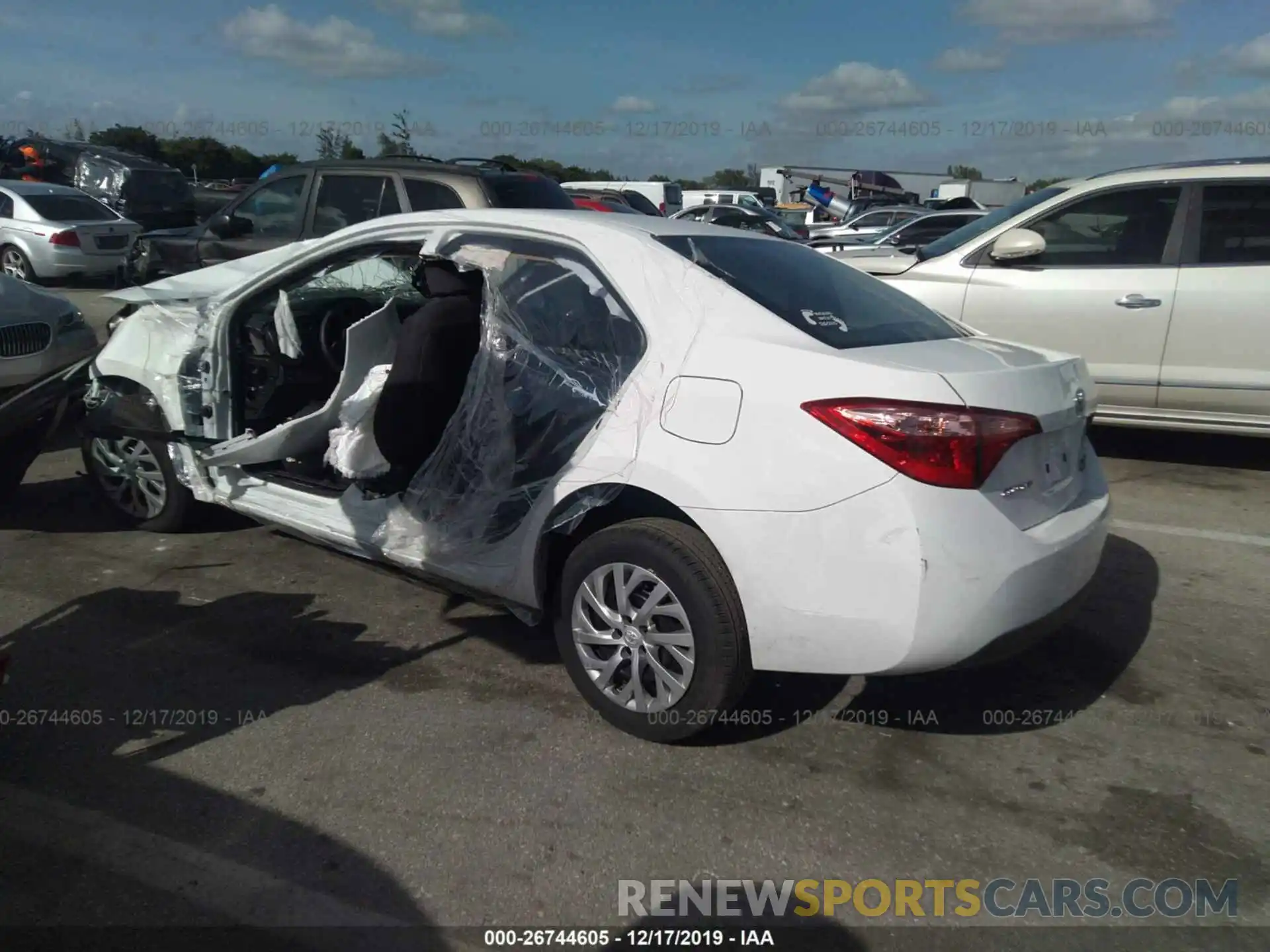 3 Photograph of a damaged car 5YFBURHE3KP933420 TOYOTA COROLLA 2019