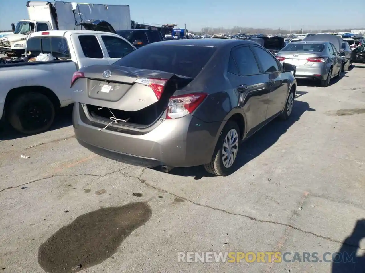 4 Photograph of a damaged car 5YFBURHE3KP933823 TOYOTA COROLLA 2019