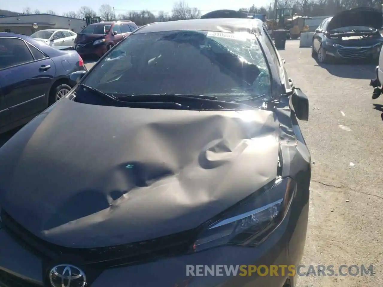 9 Photograph of a damaged car 5YFBURHE3KP933823 TOYOTA COROLLA 2019