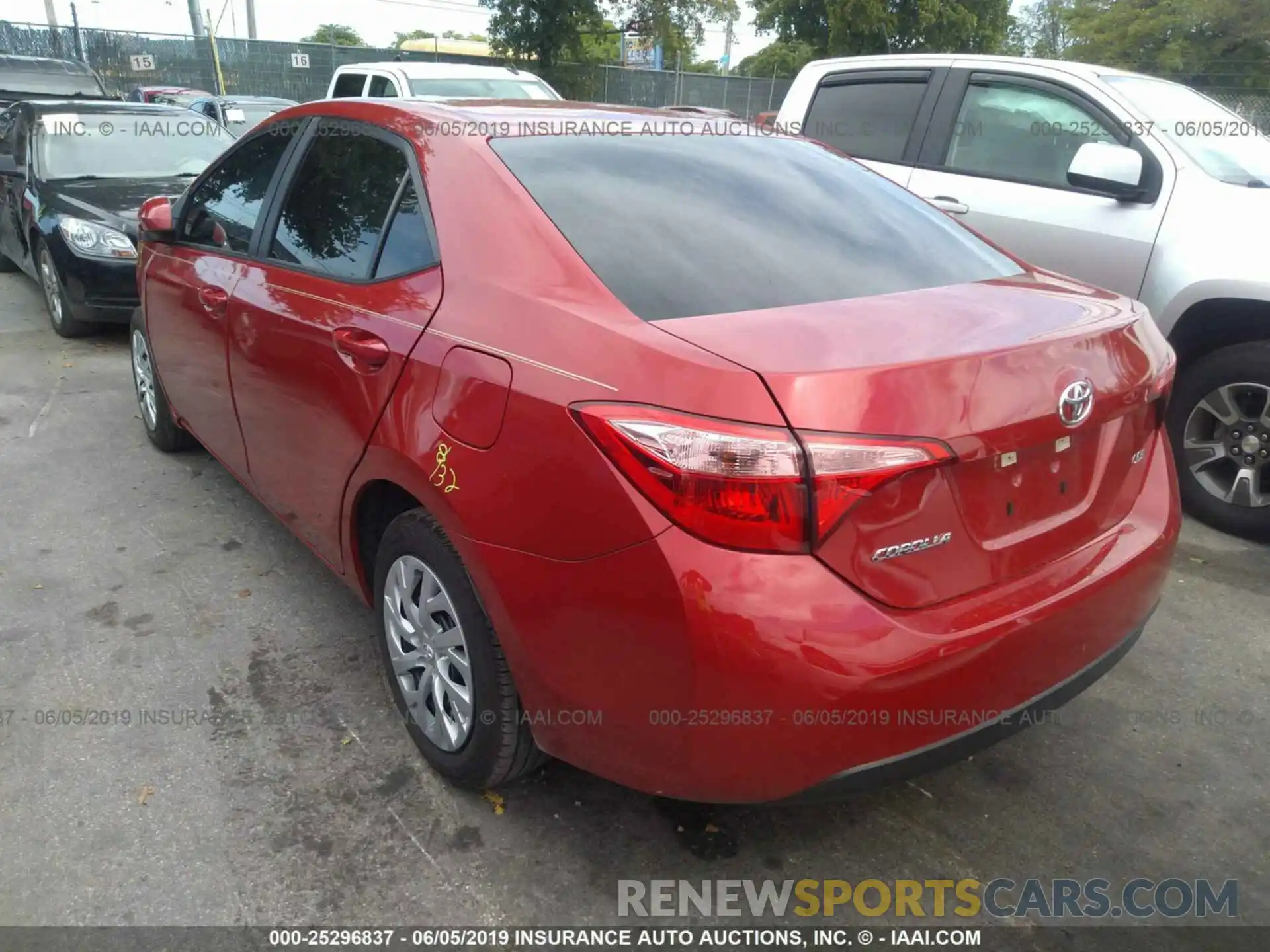 3 Photograph of a damaged car 5YFBURHE3KP934728 TOYOTA COROLLA 2019