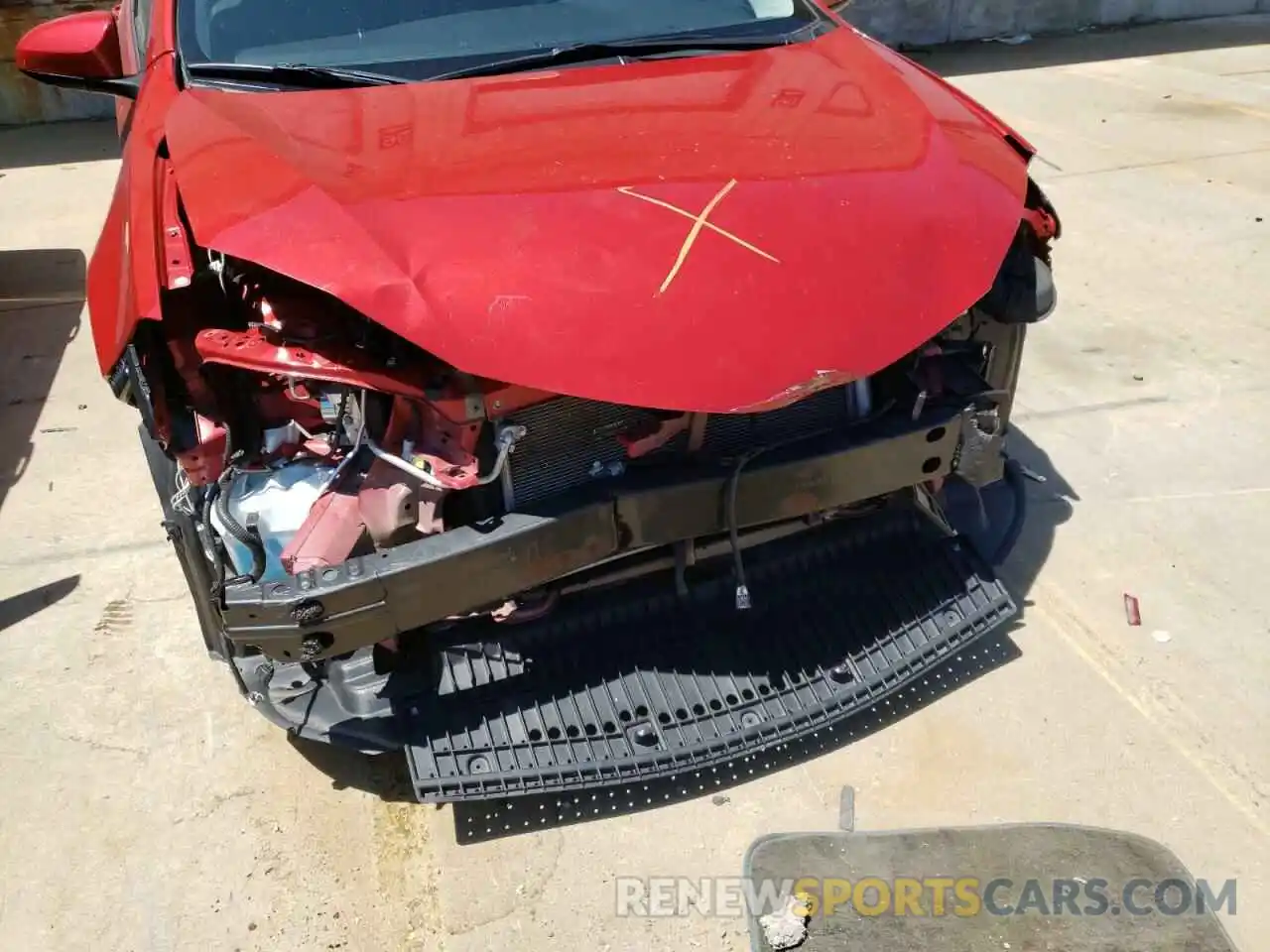 9 Photograph of a damaged car 5YFBURHE3KP935443 TOYOTA COROLLA 2019