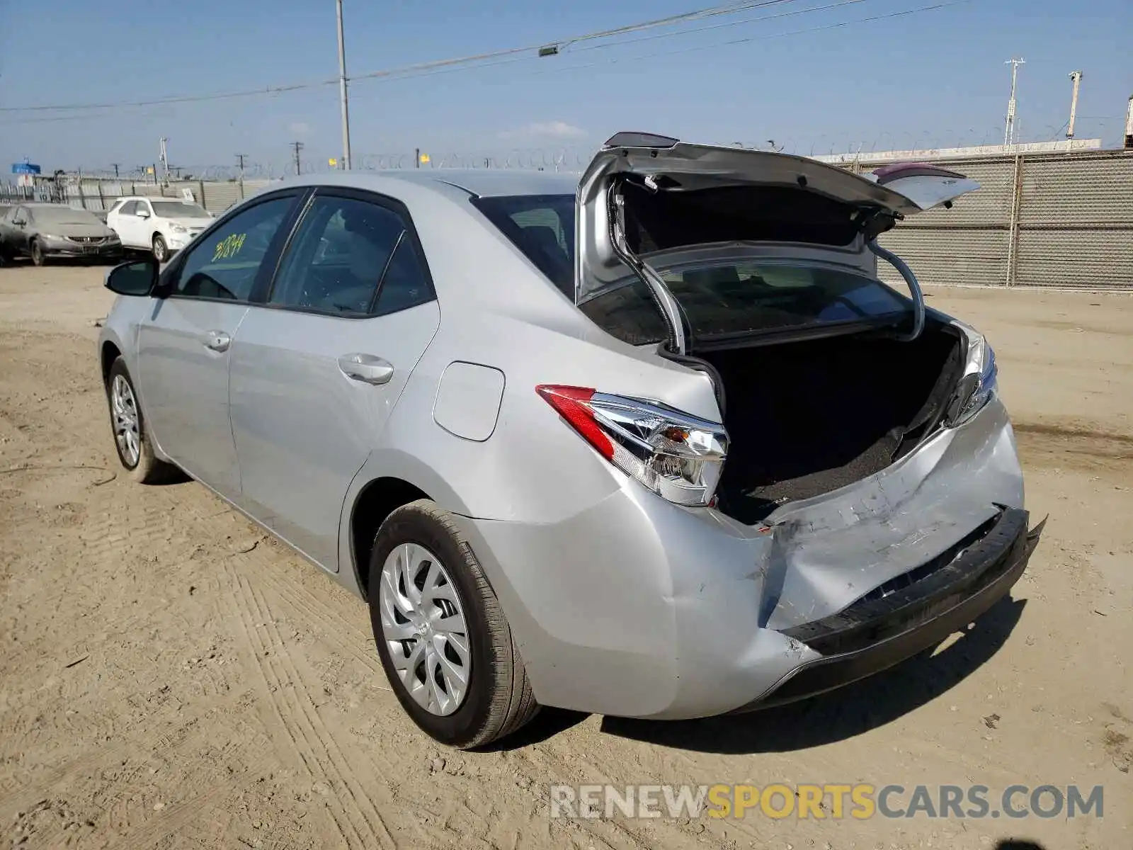 3 Photograph of a damaged car 5YFBURHE3KP935586 TOYOTA COROLLA 2019