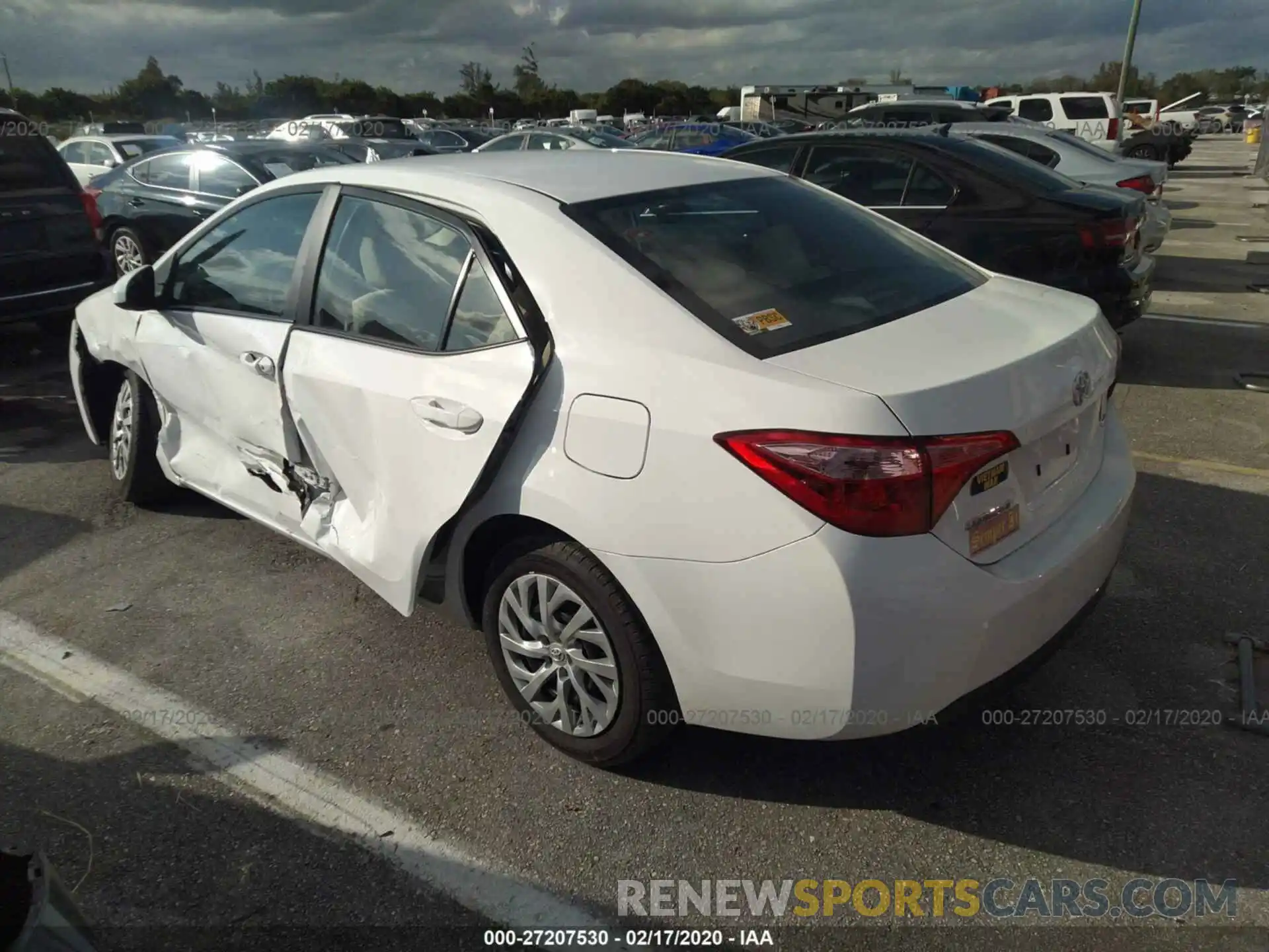 3 Photograph of a damaged car 5YFBURHE3KP935894 TOYOTA COROLLA 2019