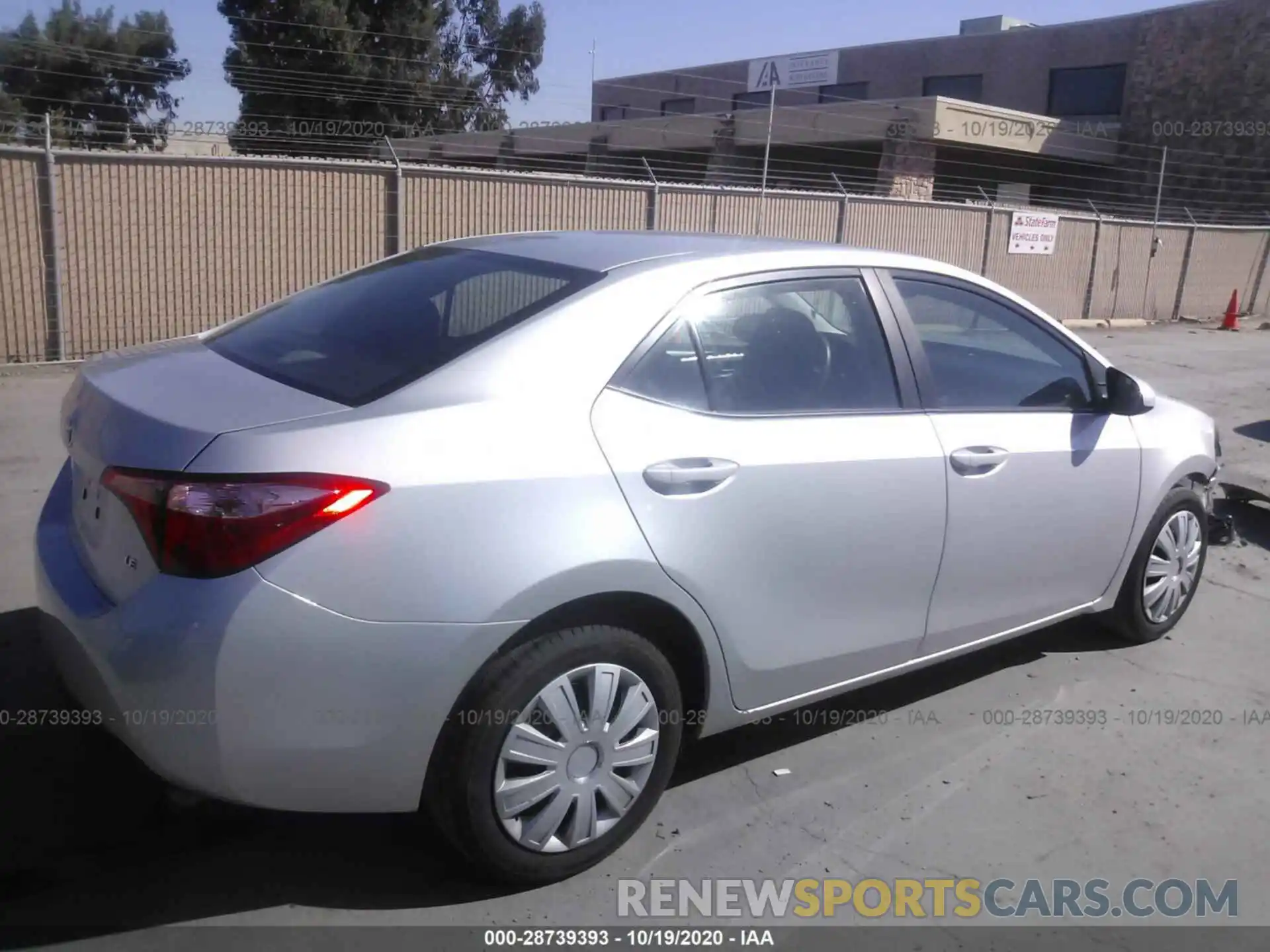 4 Photograph of a damaged car 5YFBURHE3KP935975 TOYOTA COROLLA 2019