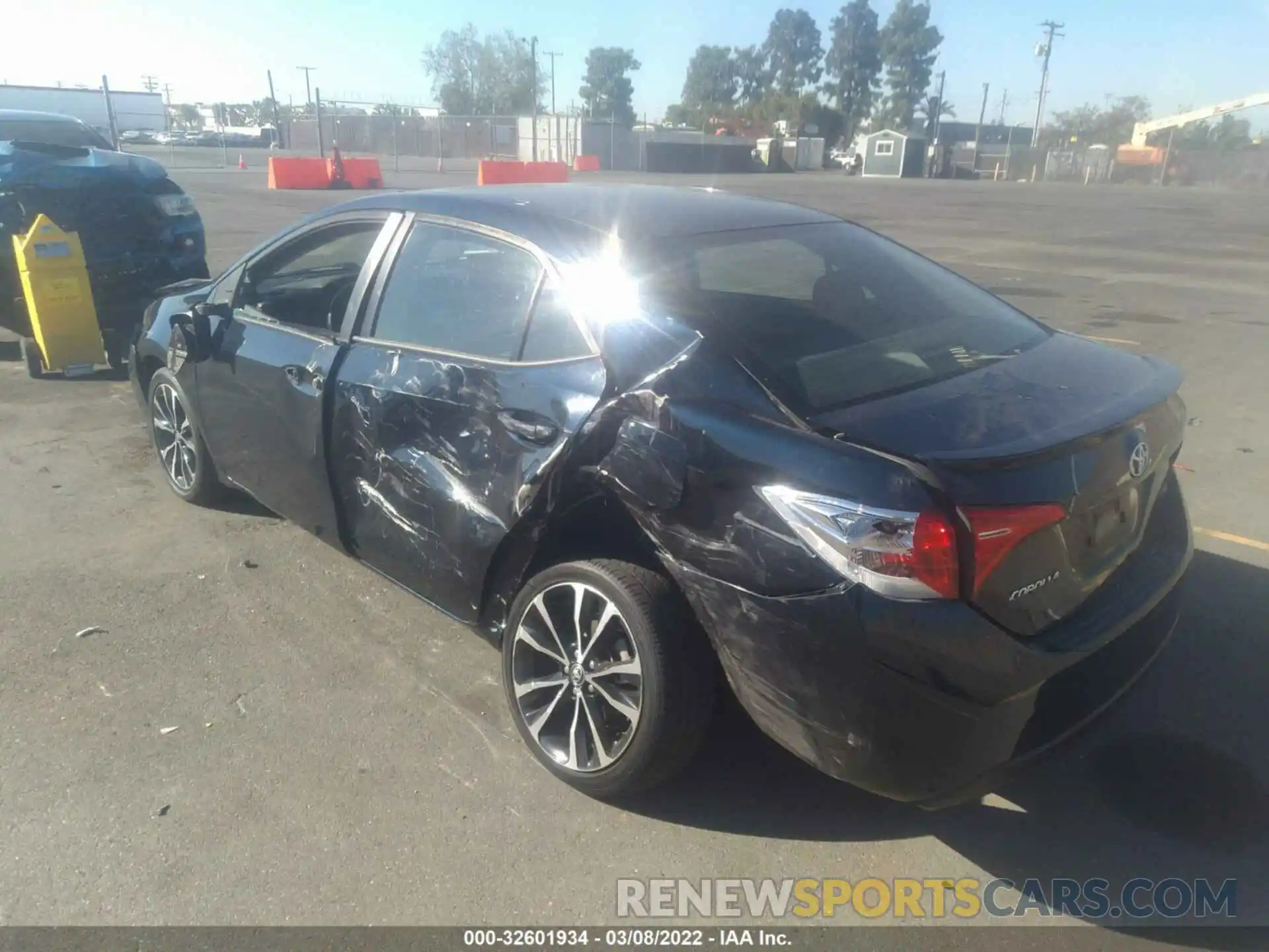 3 Photograph of a damaged car 5YFBURHE3KP936012 TOYOTA COROLLA 2019