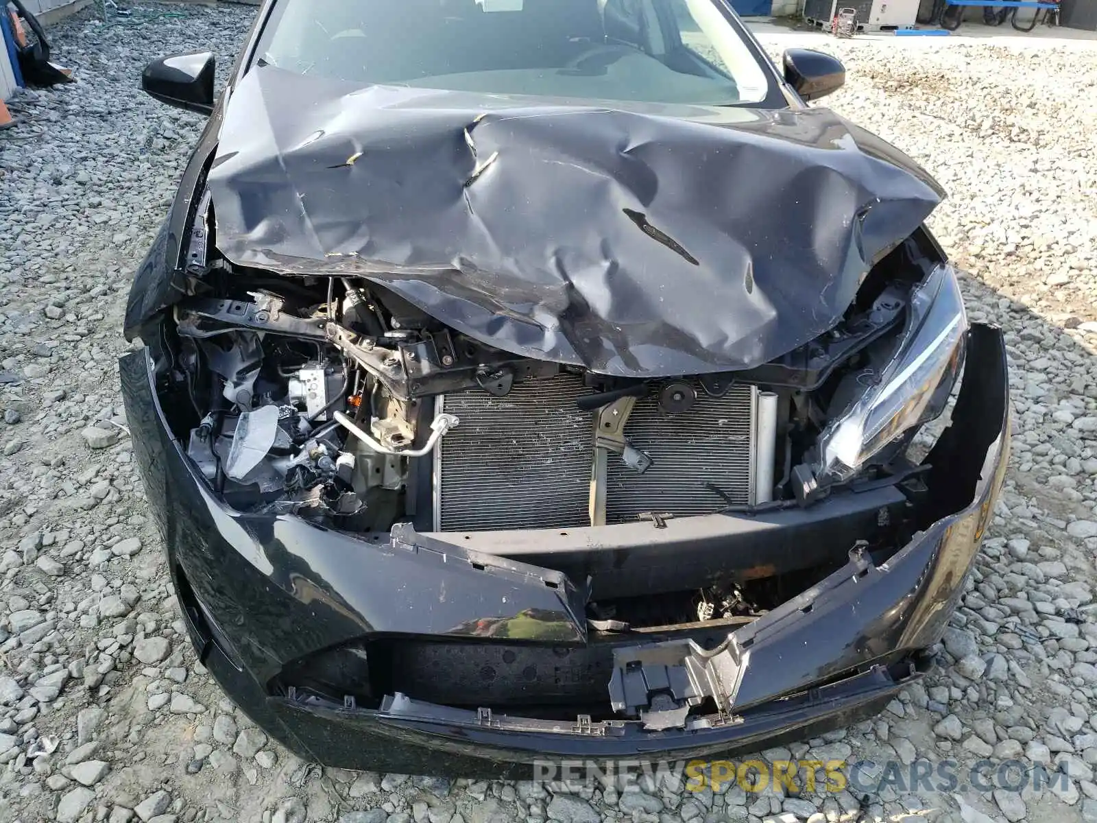 9 Photograph of a damaged car 5YFBURHE3KP936074 TOYOTA COROLLA 2019