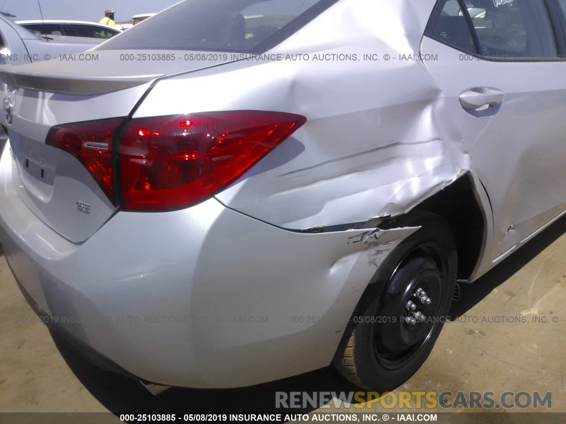 6 Photograph of a damaged car 5YFBURHE3KP936463 TOYOTA COROLLA 2019