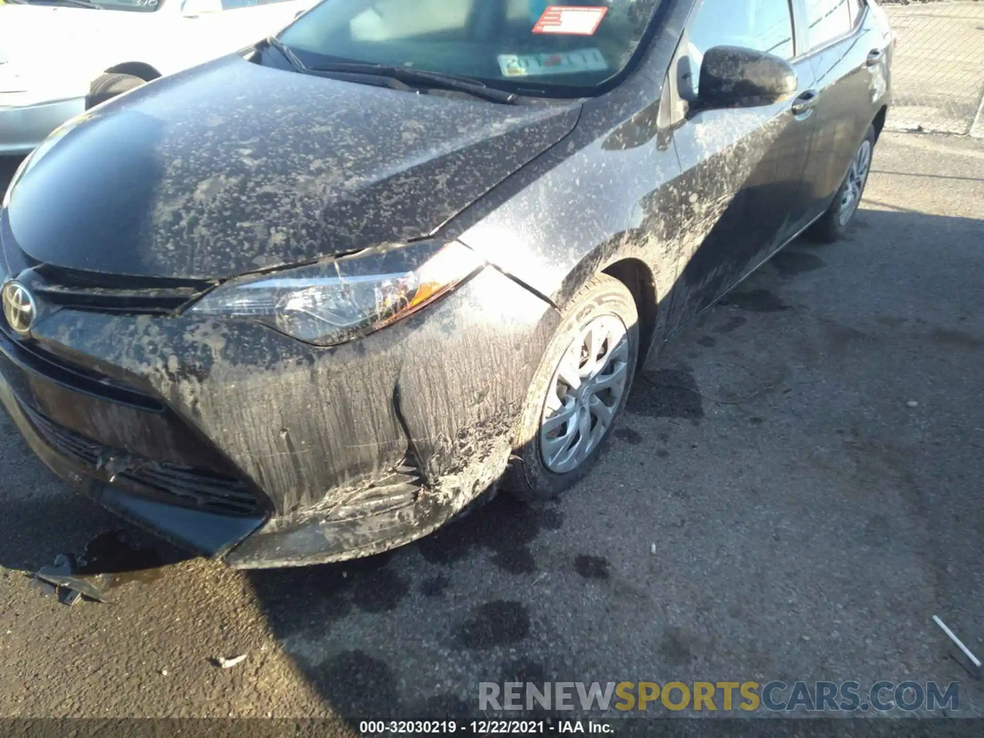 6 Photograph of a damaged car 5YFBURHE3KP937046 TOYOTA COROLLA 2019