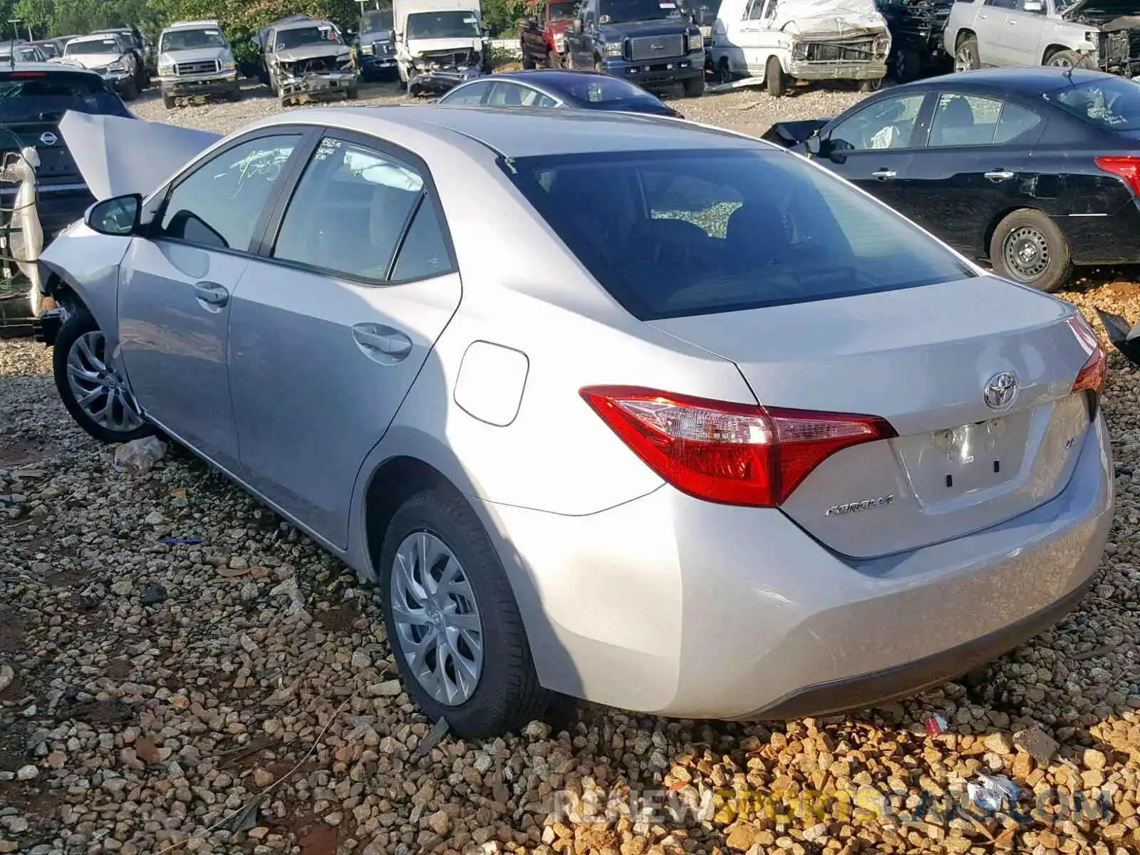 3 Photograph of a damaged car 5YFBURHE3KP937841 TOYOTA COROLLA 2019