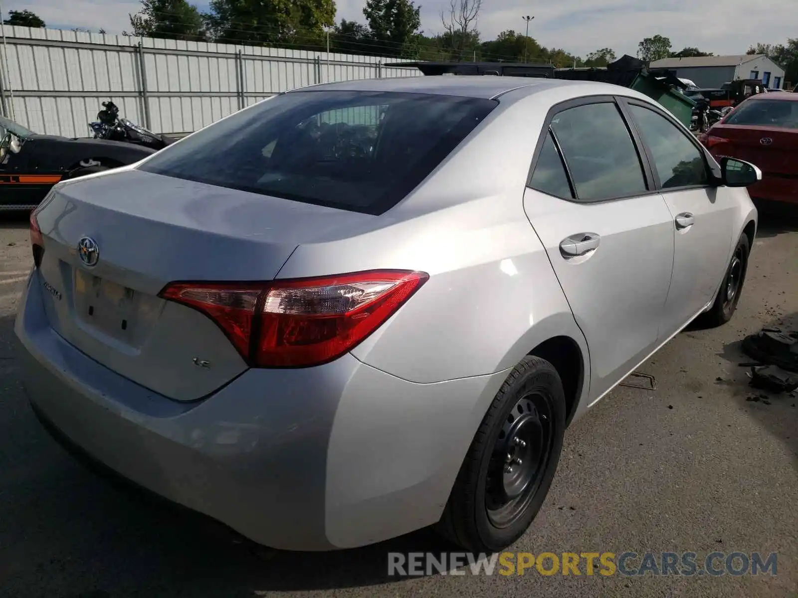 4 Photograph of a damaged car 5YFBURHE3KP937936 TOYOTA COROLLA 2019