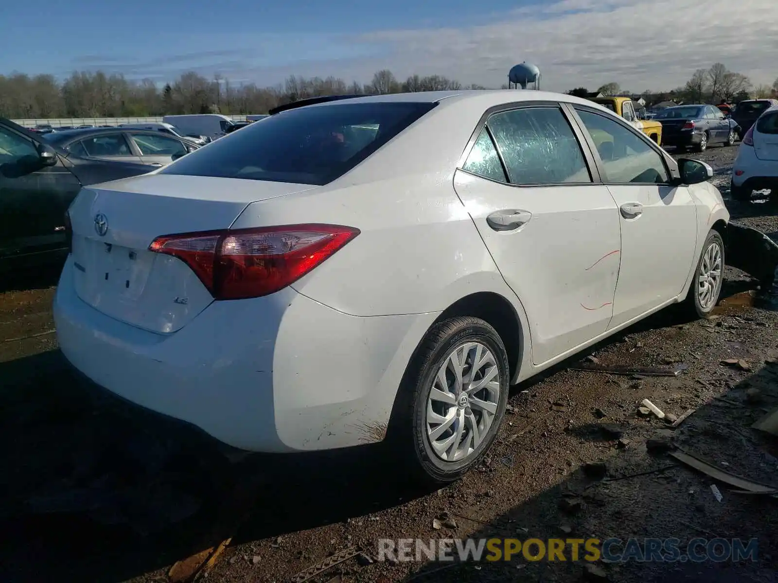 4 Photograph of a damaged car 5YFBURHE3KP938973 TOYOTA COROLLA 2019