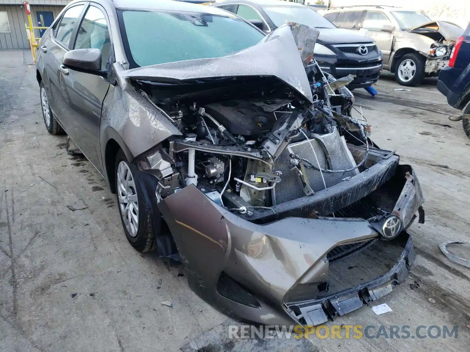 9 Photograph of a damaged car 5YFBURHE3KP940142 TOYOTA COROLLA 2019