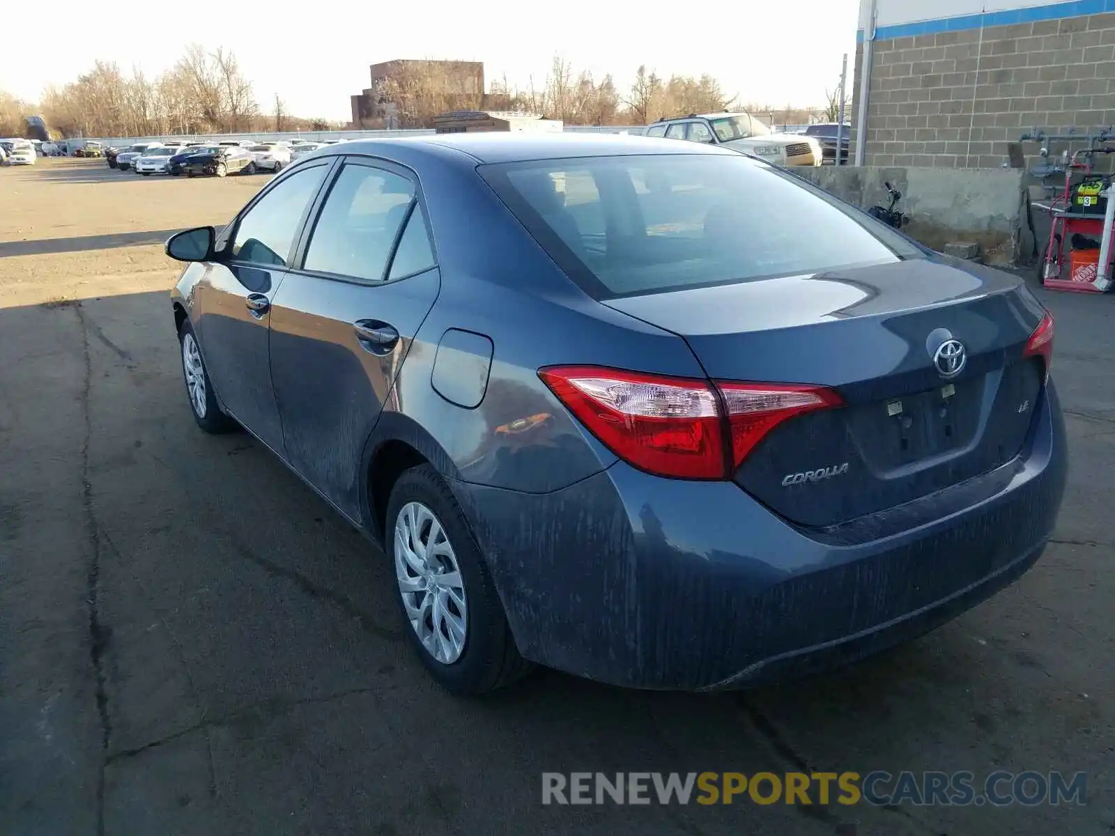 3 Photograph of a damaged car 5YFBURHE3KP941372 TOYOTA COROLLA 2019