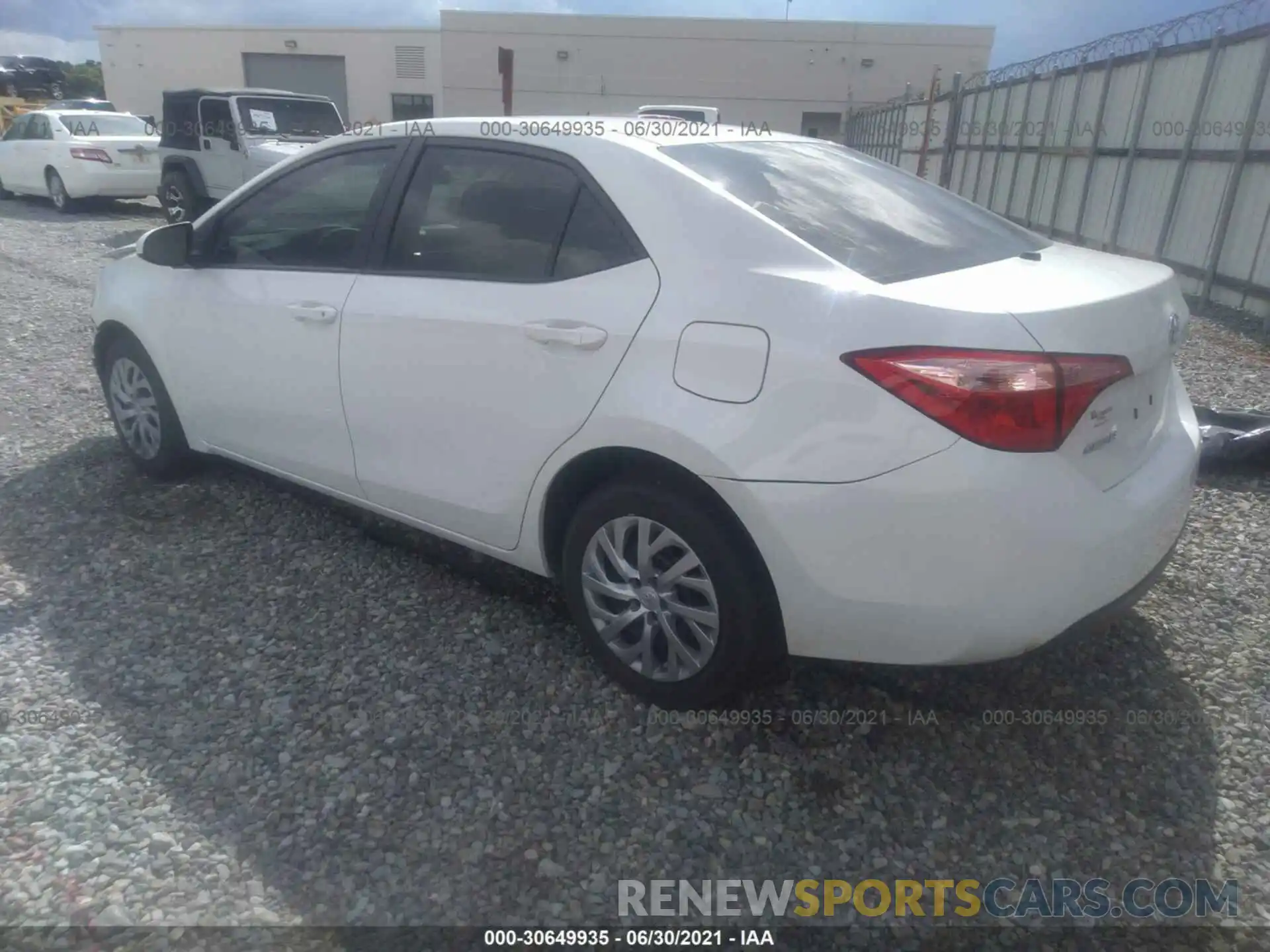 3 Photograph of a damaged car 5YFBURHE3KP942909 TOYOTA COROLLA 2019