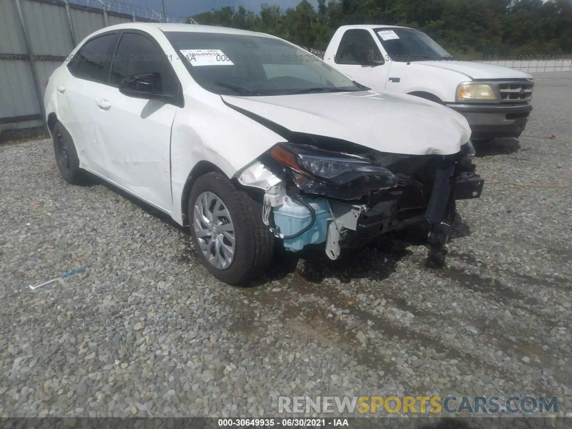 6 Photograph of a damaged car 5YFBURHE3KP942909 TOYOTA COROLLA 2019