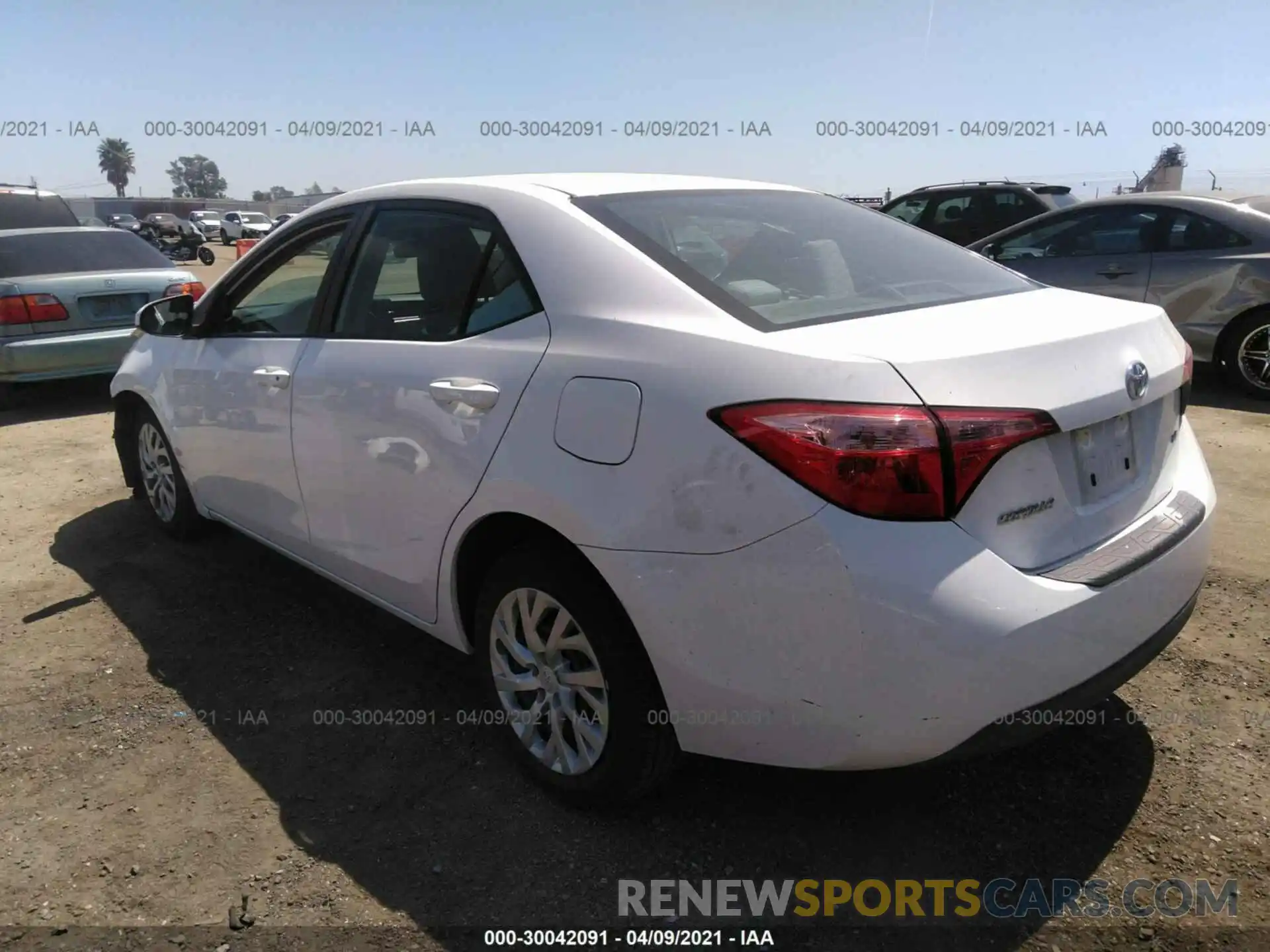 3 Photograph of a damaged car 5YFBURHE3KP944868 TOYOTA COROLLA 2019