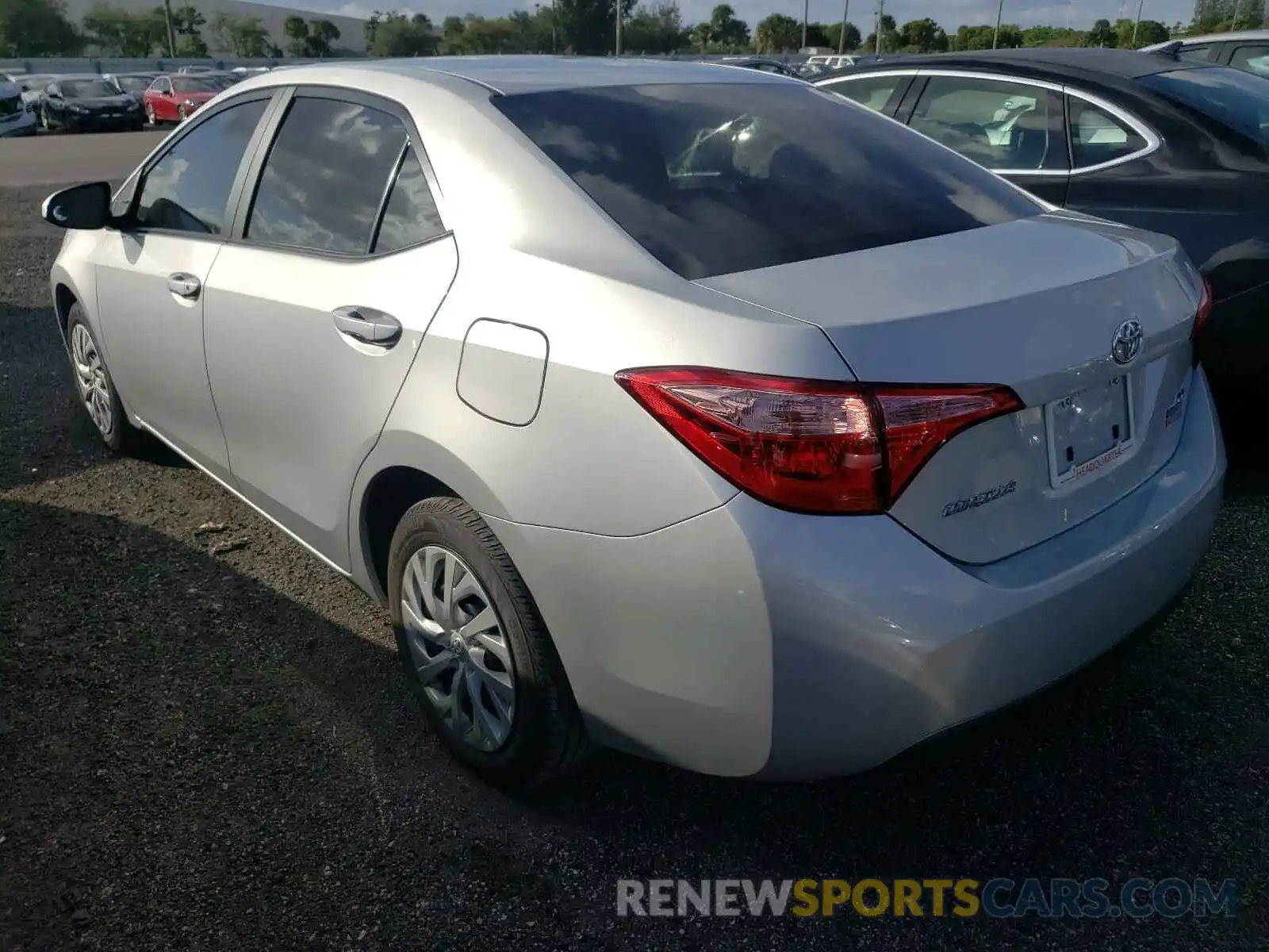 3 Photograph of a damaged car 5YFBURHE3KP945664 TOYOTA COROLLA 2019