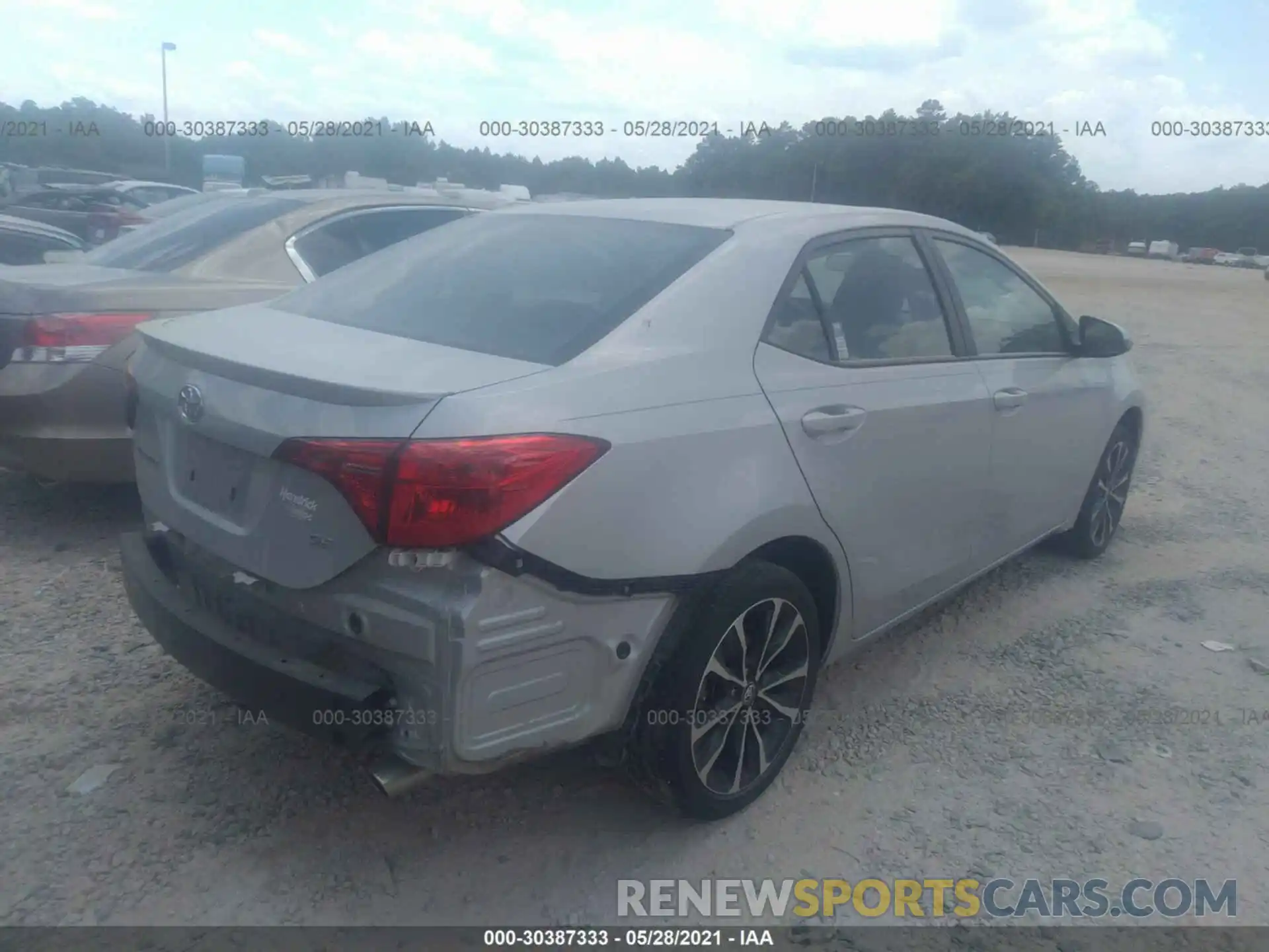 4 Photograph of a damaged car 5YFBURHE3KP946765 TOYOTA COROLLA 2019