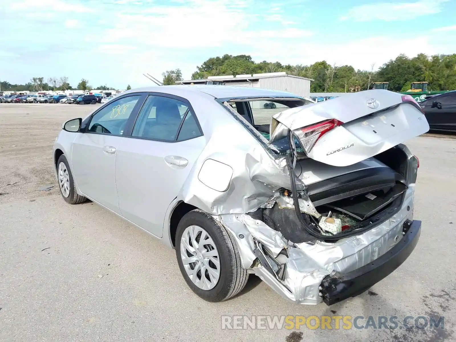 3 Photograph of a damaged car 5YFBURHE3KP948046 TOYOTA COROLLA 2019