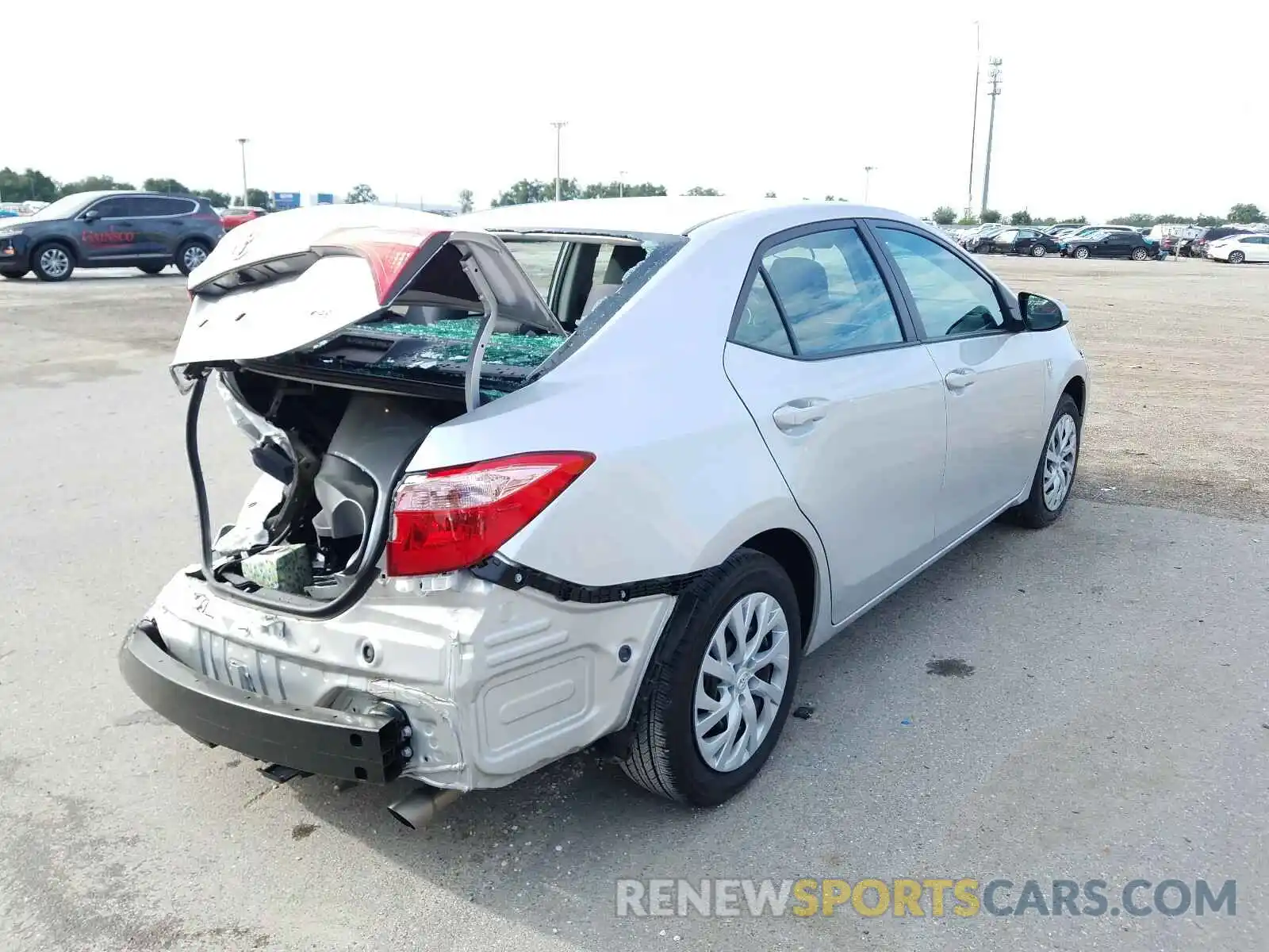 4 Photograph of a damaged car 5YFBURHE3KP948046 TOYOTA COROLLA 2019