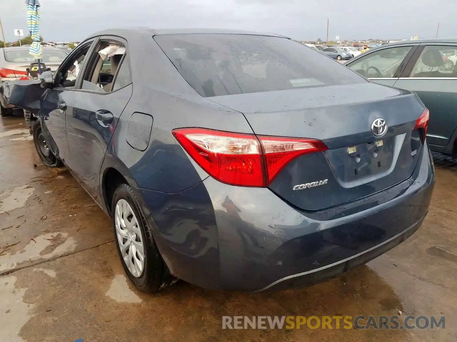 3 Photograph of a damaged car 5YFBURHE3KP948256 TOYOTA COROLLA 2019