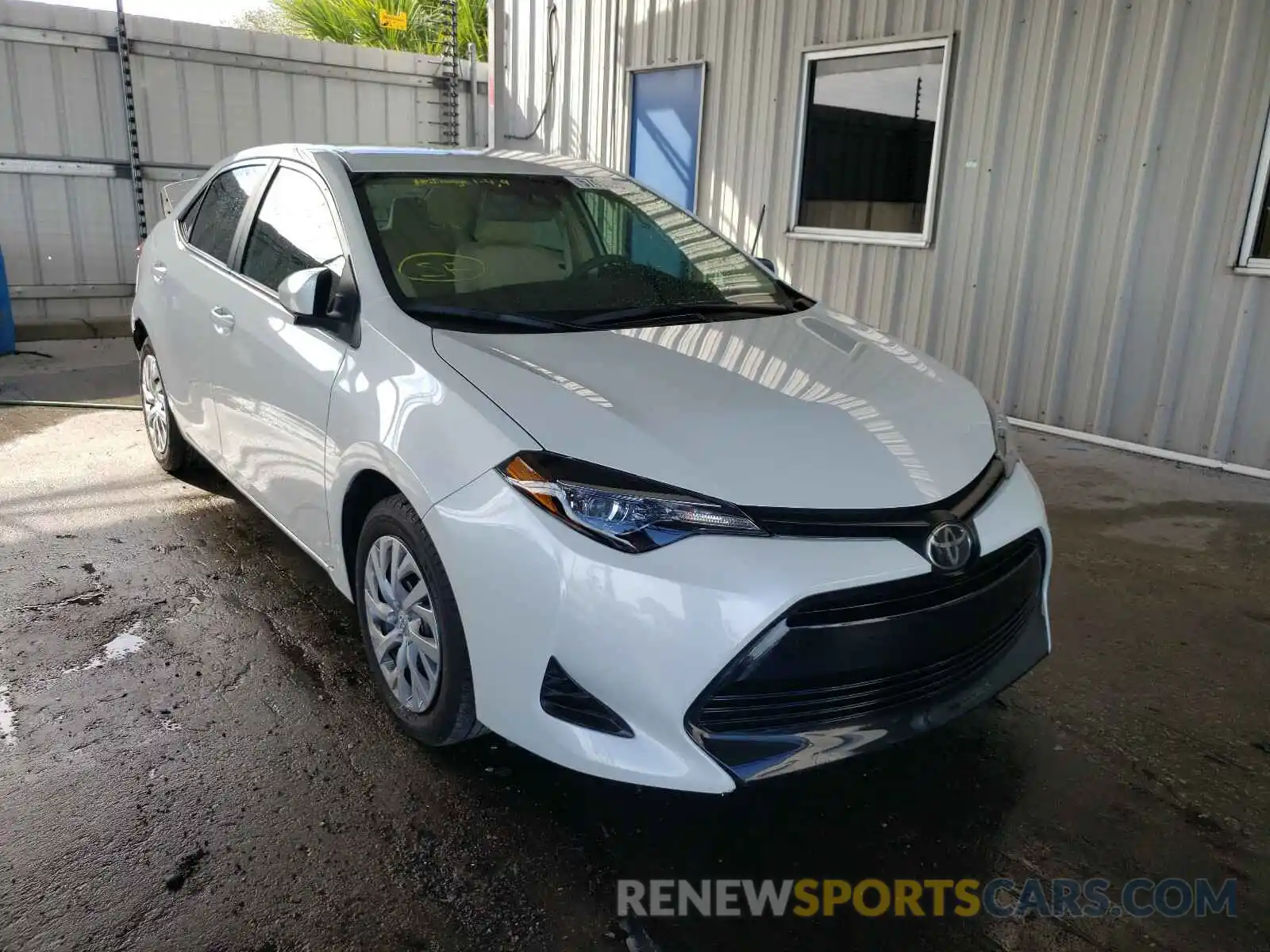 1 Photograph of a damaged car 5YFBURHE3KP949164 TOYOTA COROLLA 2019