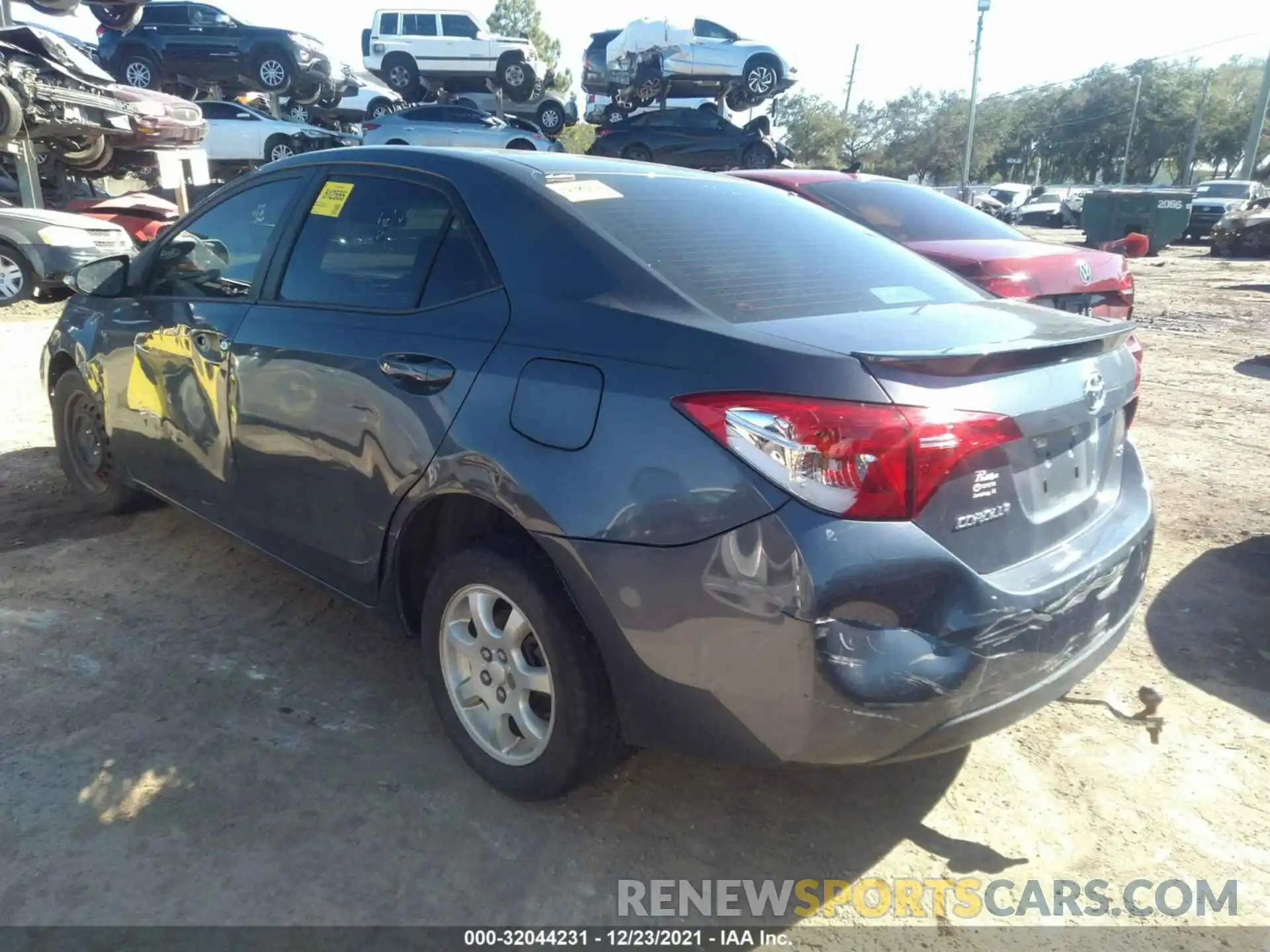 3 Photograph of a damaged car 5YFBURHE4KP856332 TOYOTA COROLLA 2019