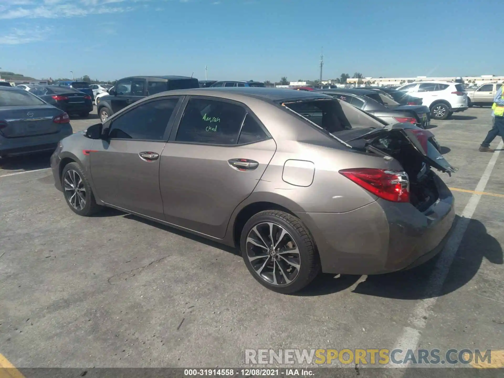 3 Photograph of a damaged car 5YFBURHE4KP858596 TOYOTA COROLLA 2019