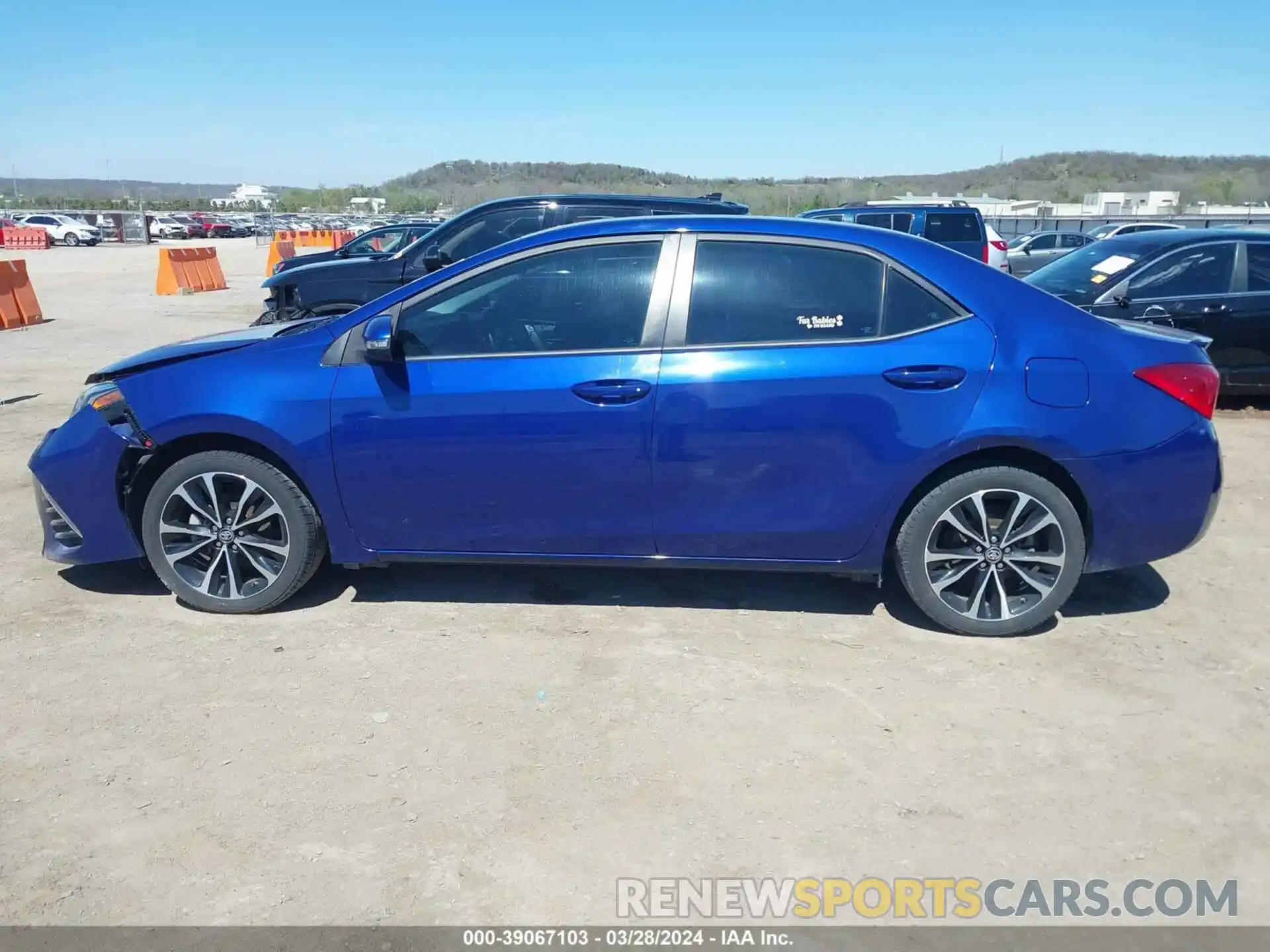 14 Photograph of a damaged car 5YFBURHE4KP859182 TOYOTA COROLLA 2019