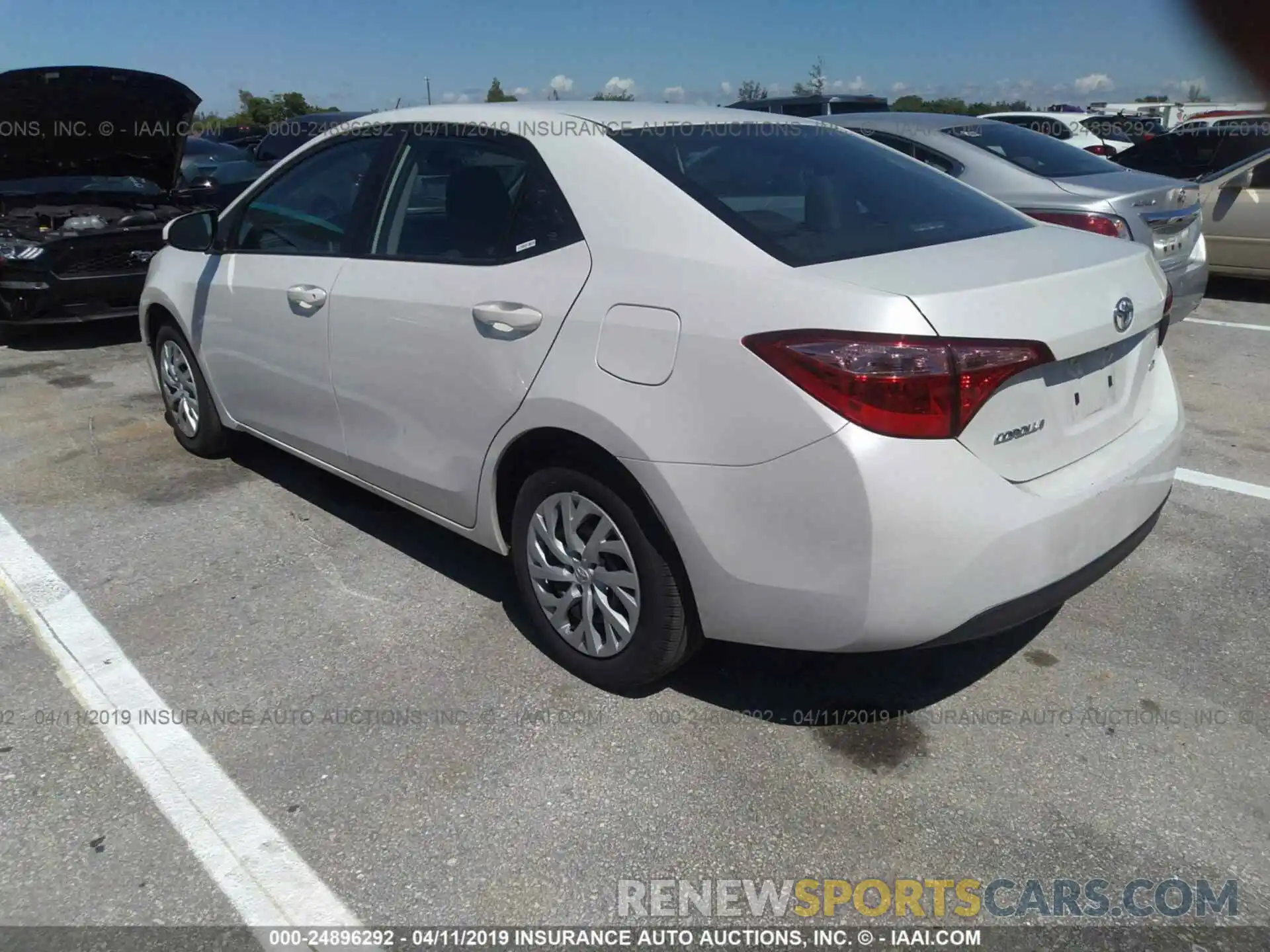 3 Photograph of a damaged car 5YFBURHE4KP860039 TOYOTA COROLLA 2019