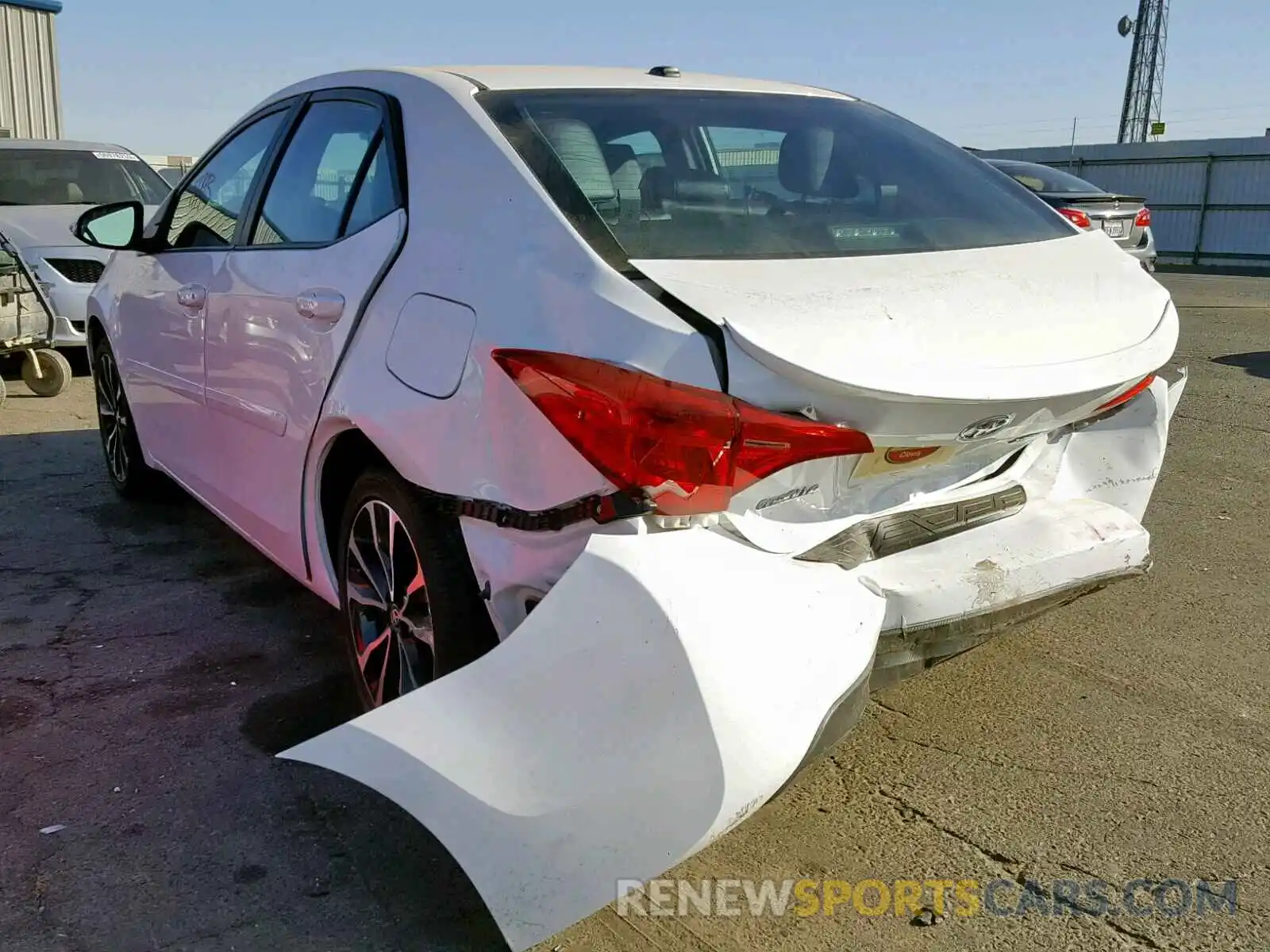 3 Photograph of a damaged car 5YFBURHE4KP861031 TOYOTA COROLLA 2019