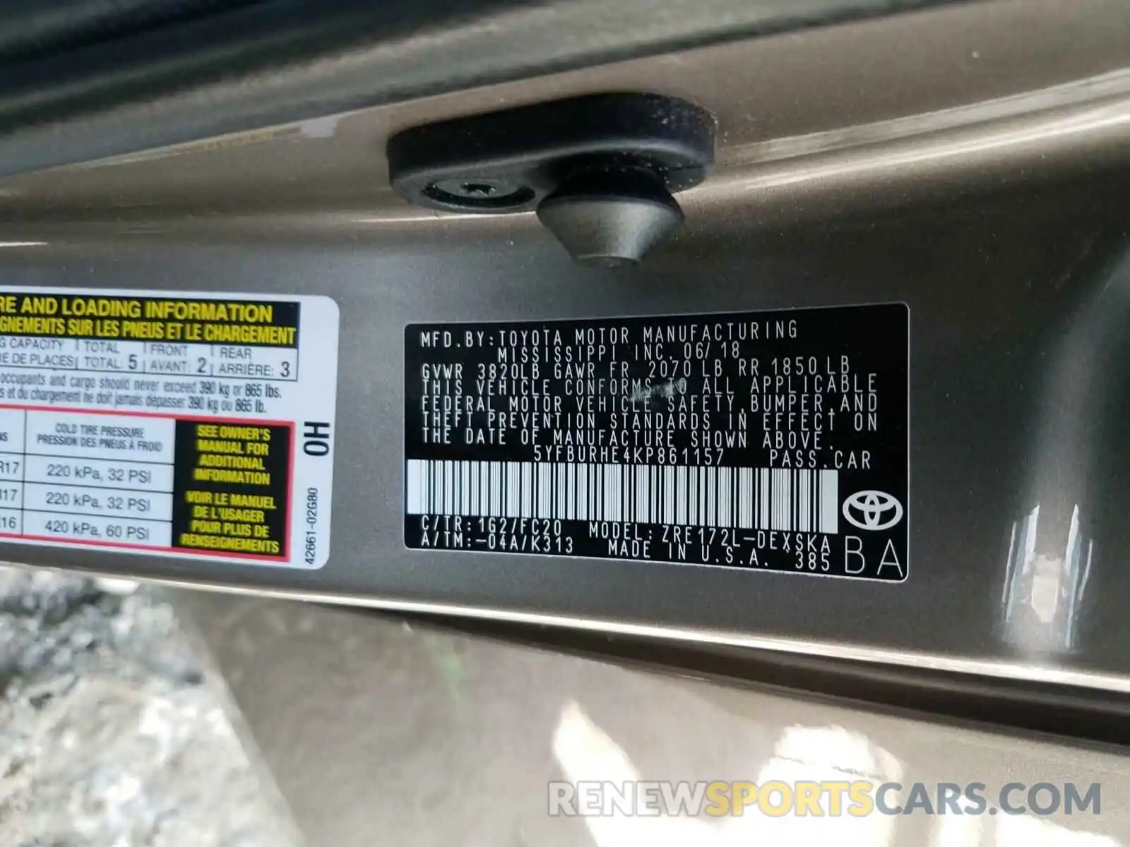 10 Photograph of a damaged car 5YFBURHE4KP861157 TOYOTA COROLLA 2019