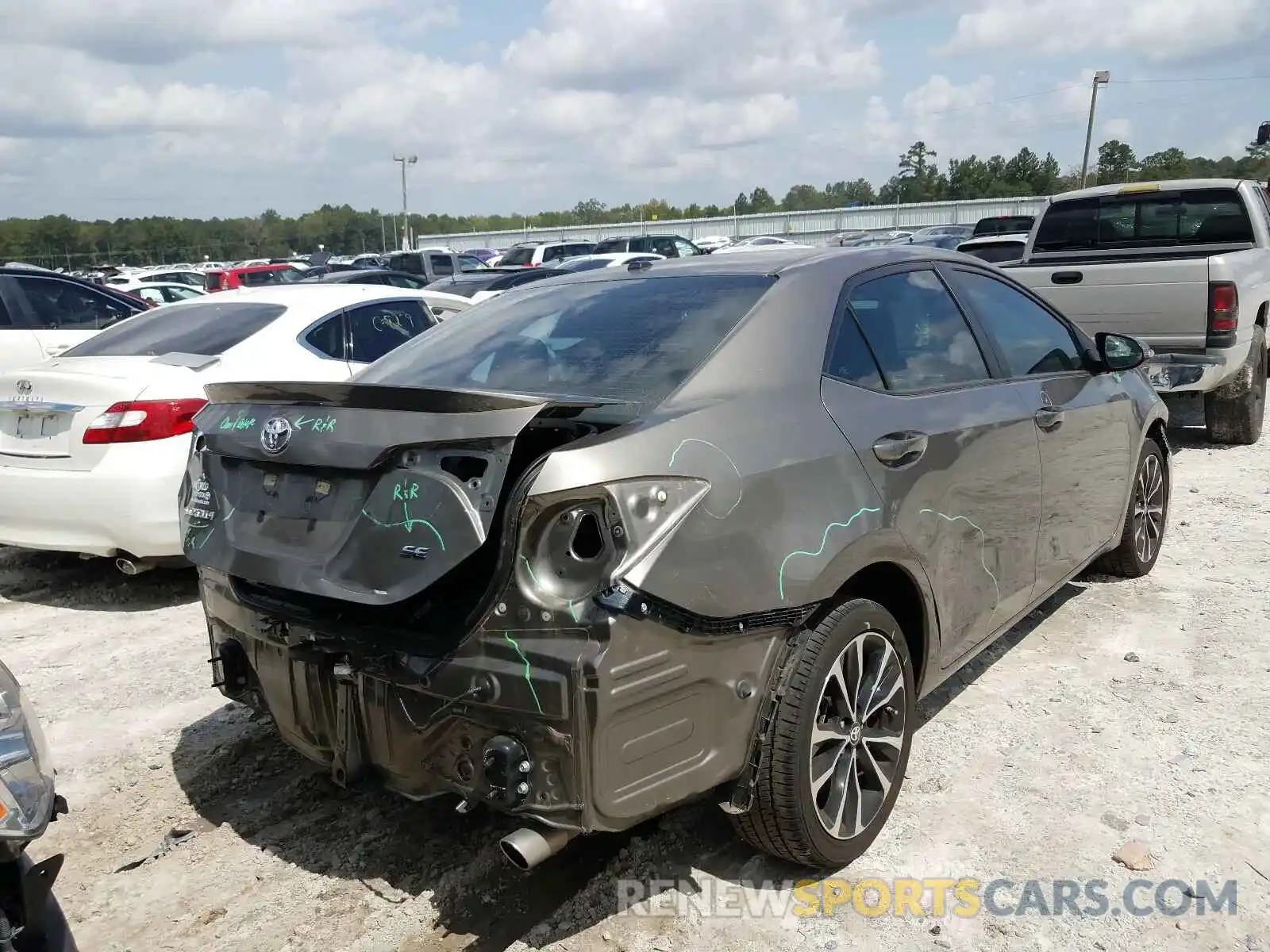 4 Photograph of a damaged car 5YFBURHE4KP861157 TOYOTA COROLLA 2019