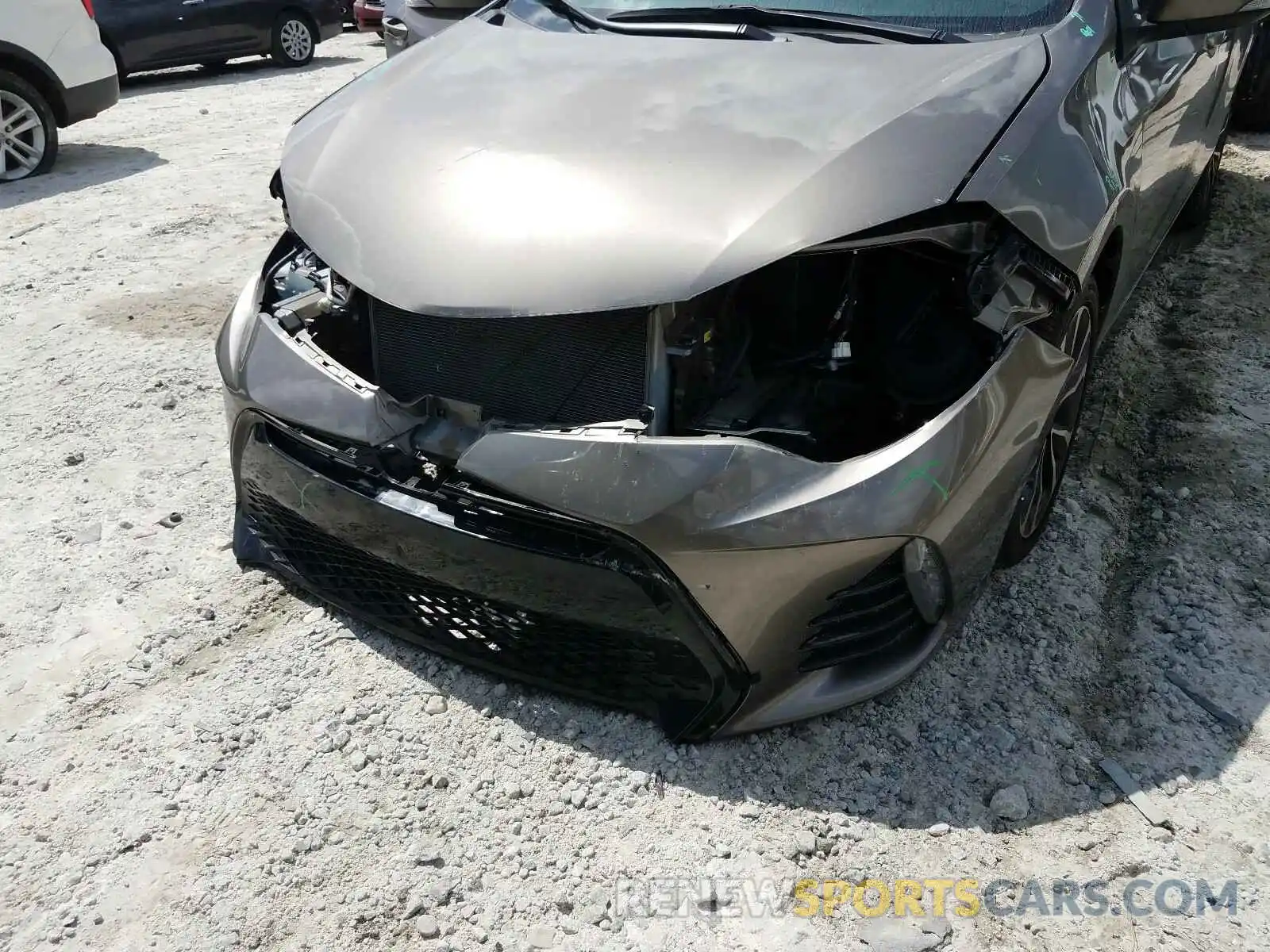 9 Photograph of a damaged car 5YFBURHE4KP861157 TOYOTA COROLLA 2019