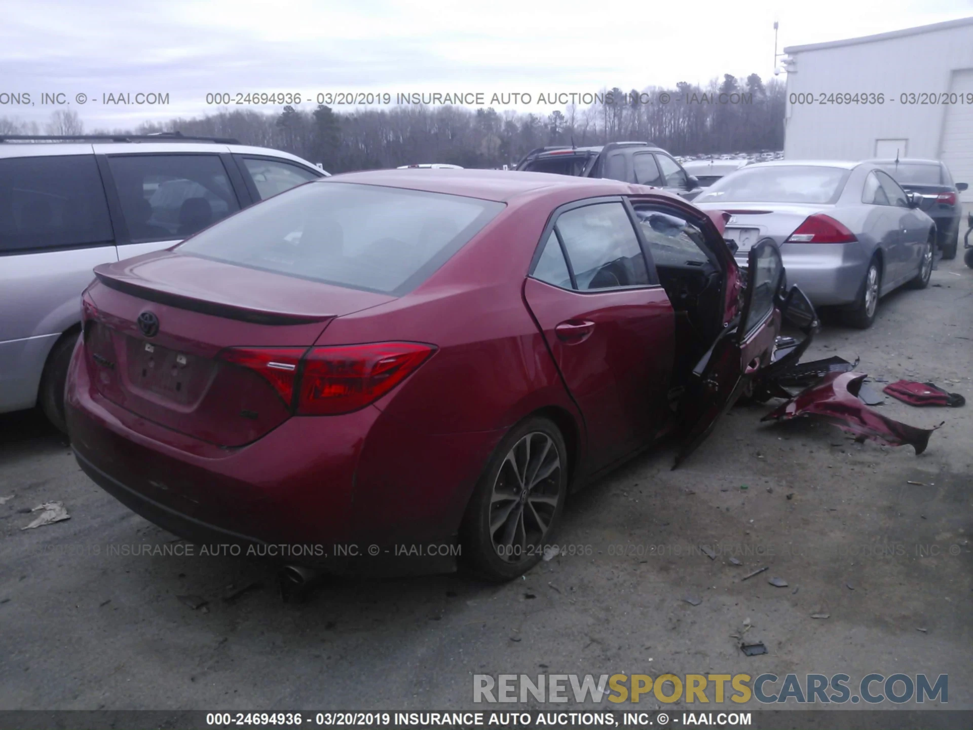 4 Photograph of a damaged car 5YFBURHE4KP861286 TOYOTA COROLLA 2019