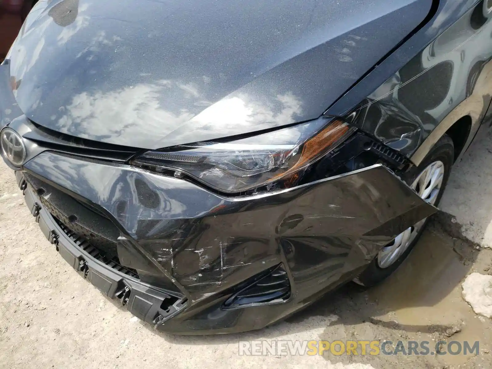 9 Photograph of a damaged car 5YFBURHE4KP861529 TOYOTA COROLLA 2019