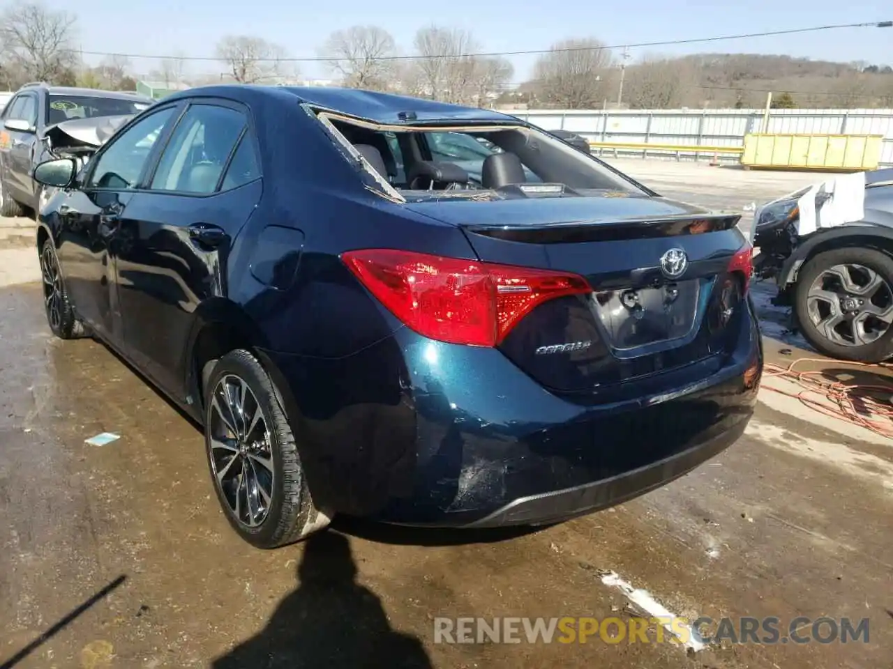 3 Photograph of a damaged car 5YFBURHE4KP861773 TOYOTA COROLLA 2019