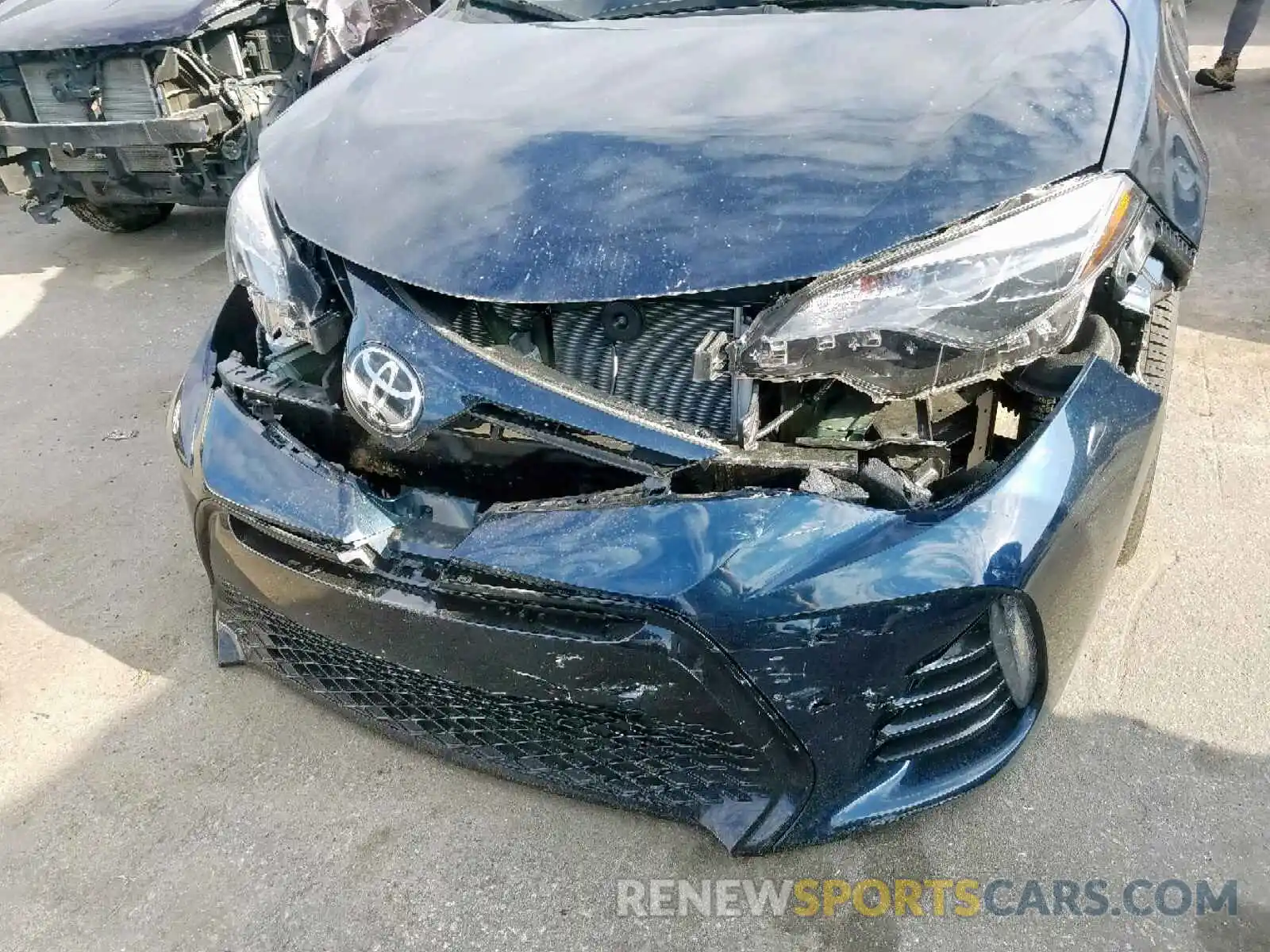 9 Photograph of a damaged car 5YFBURHE4KP861806 TOYOTA COROLLA 2019