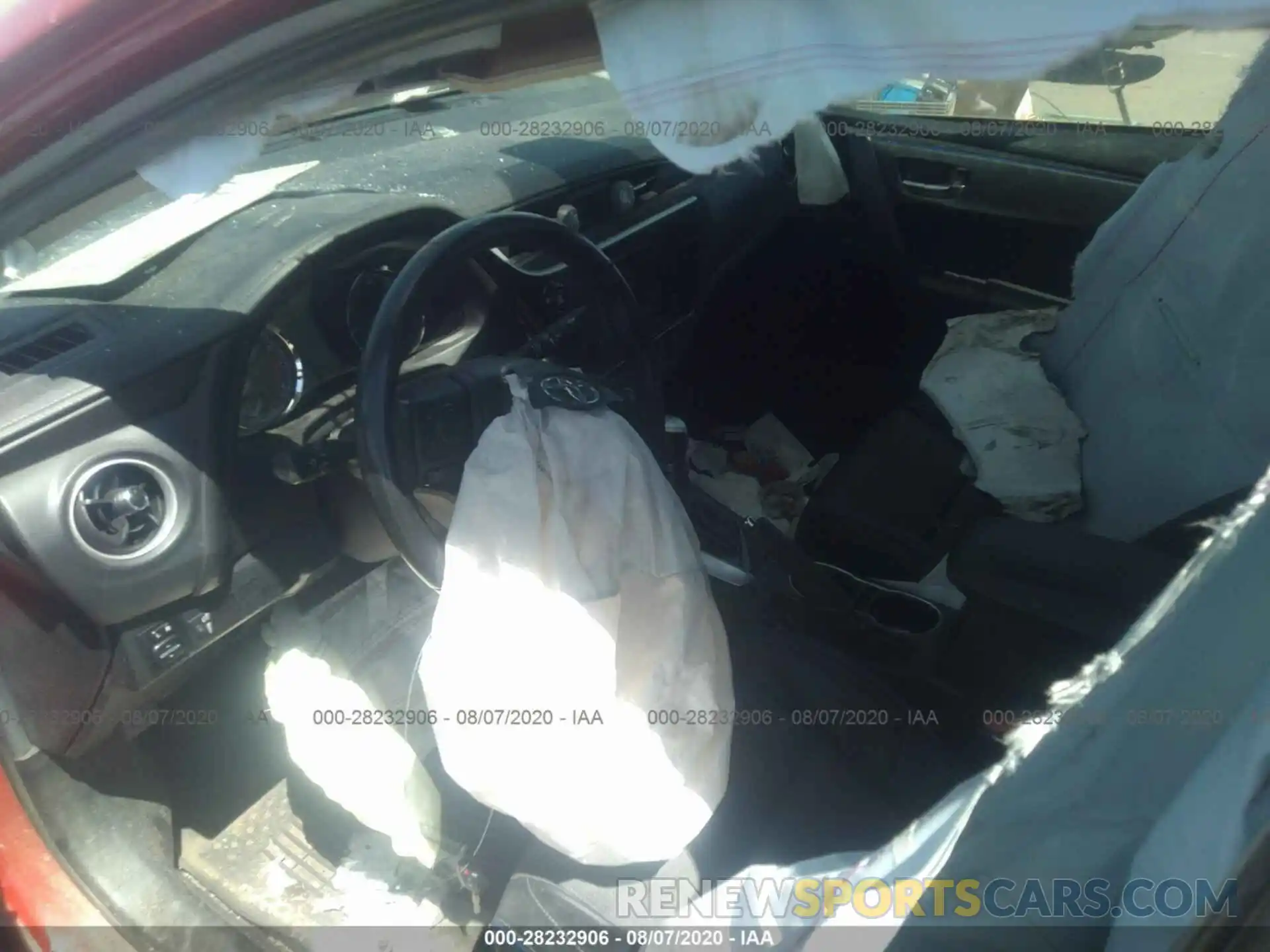 5 Photograph of a damaged car 5YFBURHE4KP862633 TOYOTA COROLLA 2019