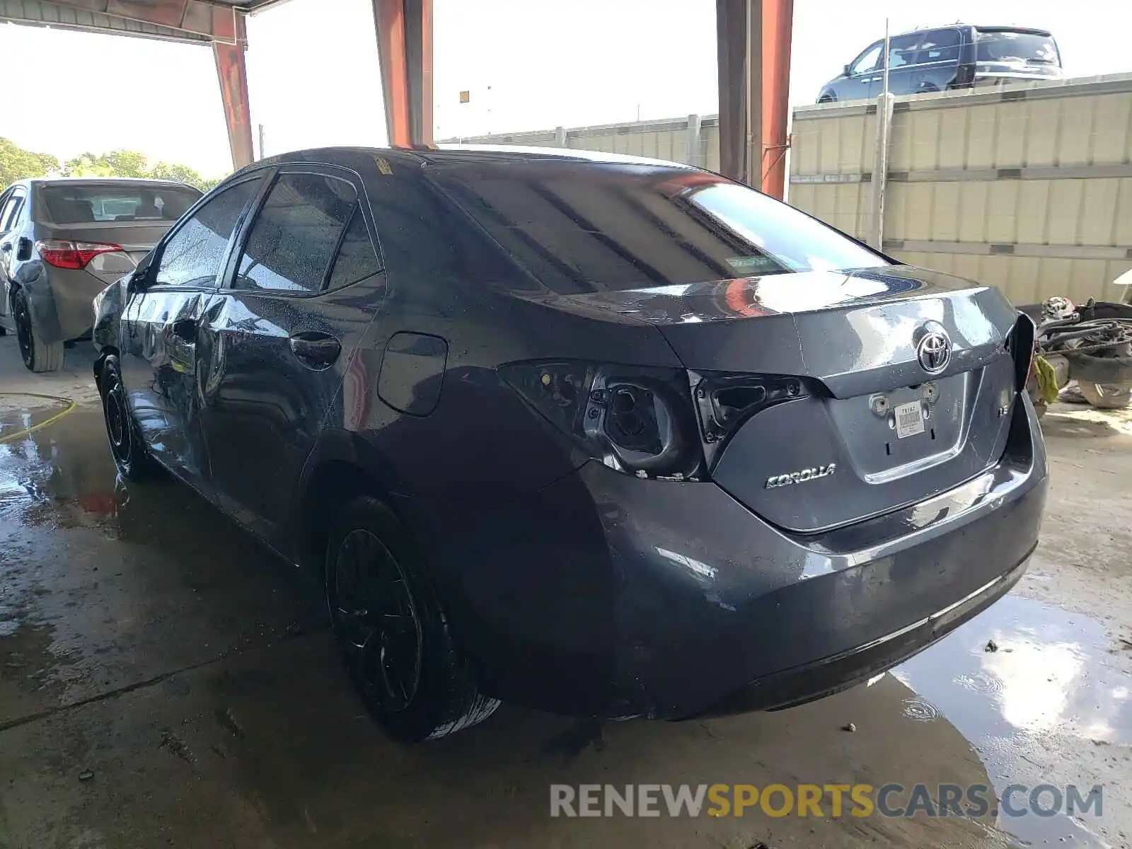 3 Photograph of a damaged car 5YFBURHE4KP862762 TOYOTA COROLLA 2019