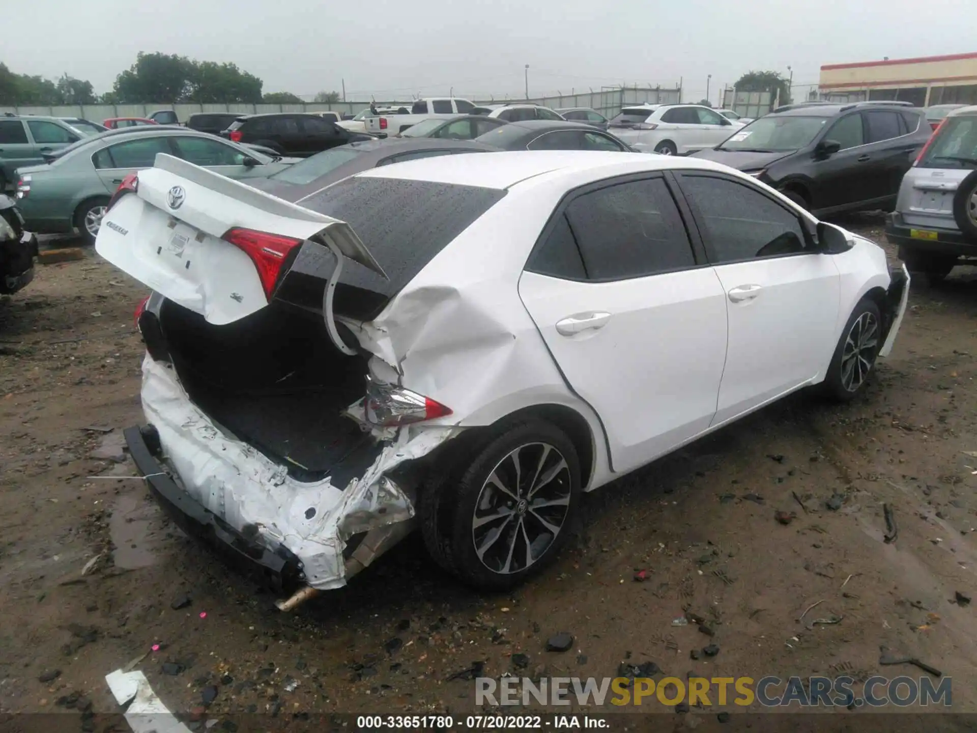 4 Photograph of a damaged car 5YFBURHE4KP863328 TOYOTA COROLLA 2019