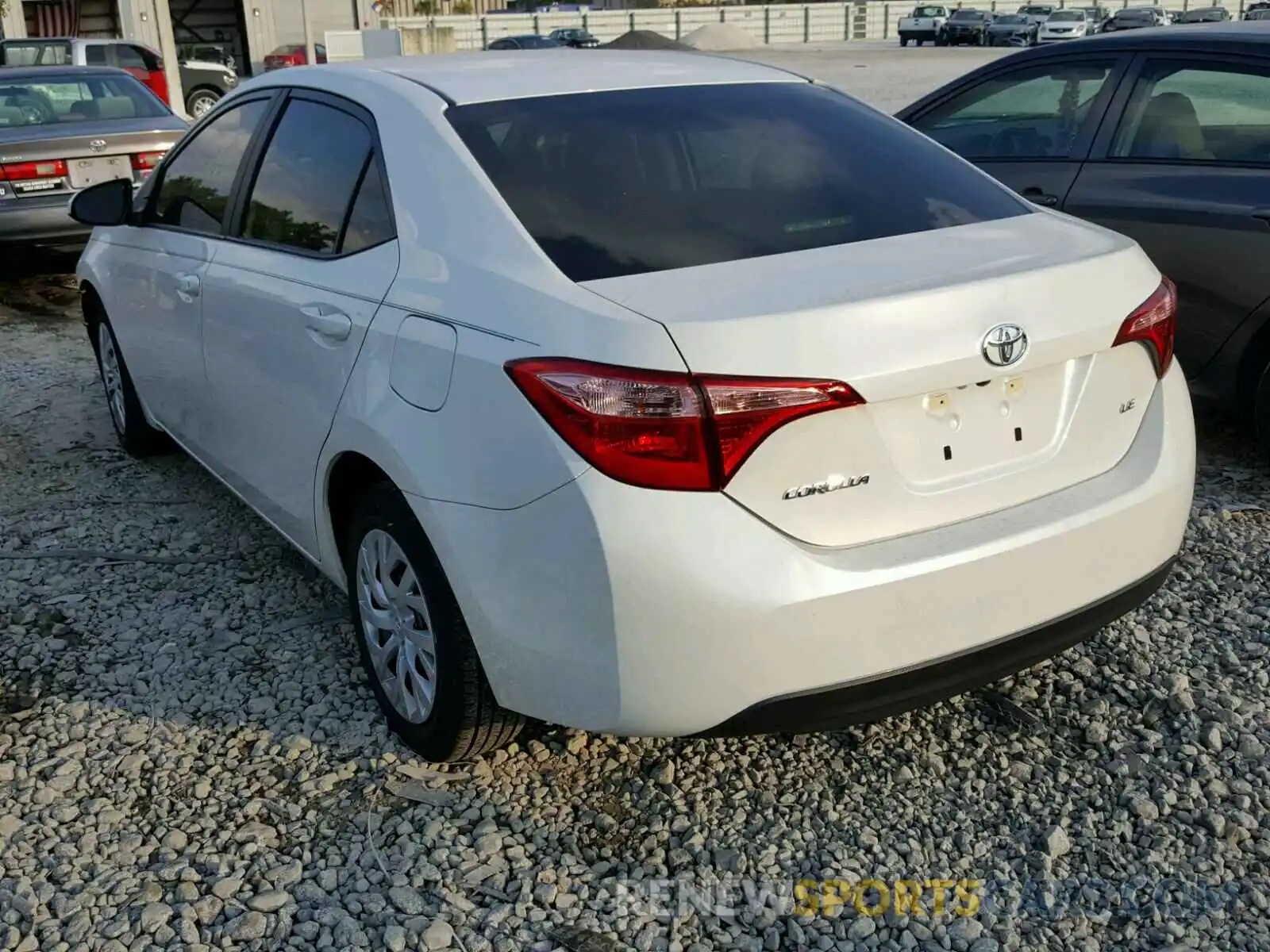 3 Photograph of a damaged car 5YFBURHE4KP863345 TOYOTA COROLLA 2019